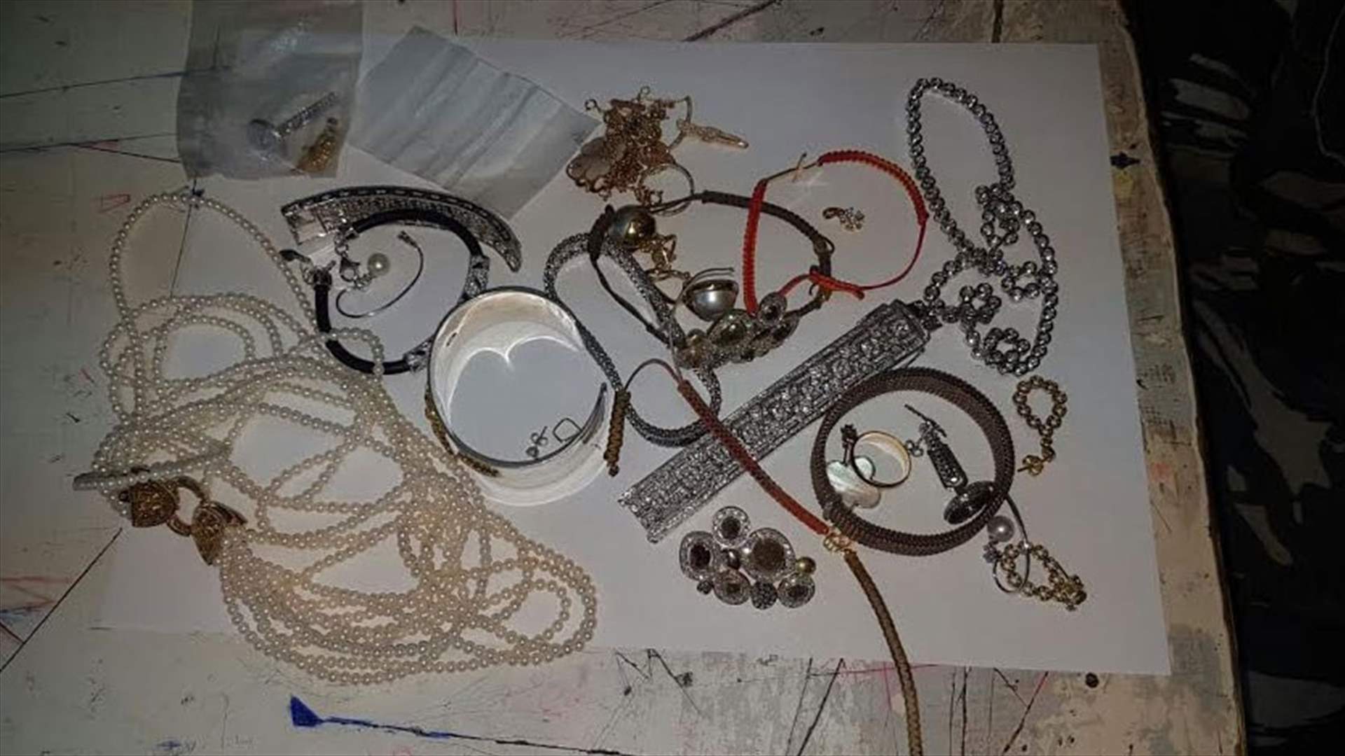 من ناطور الى سارق محترف!