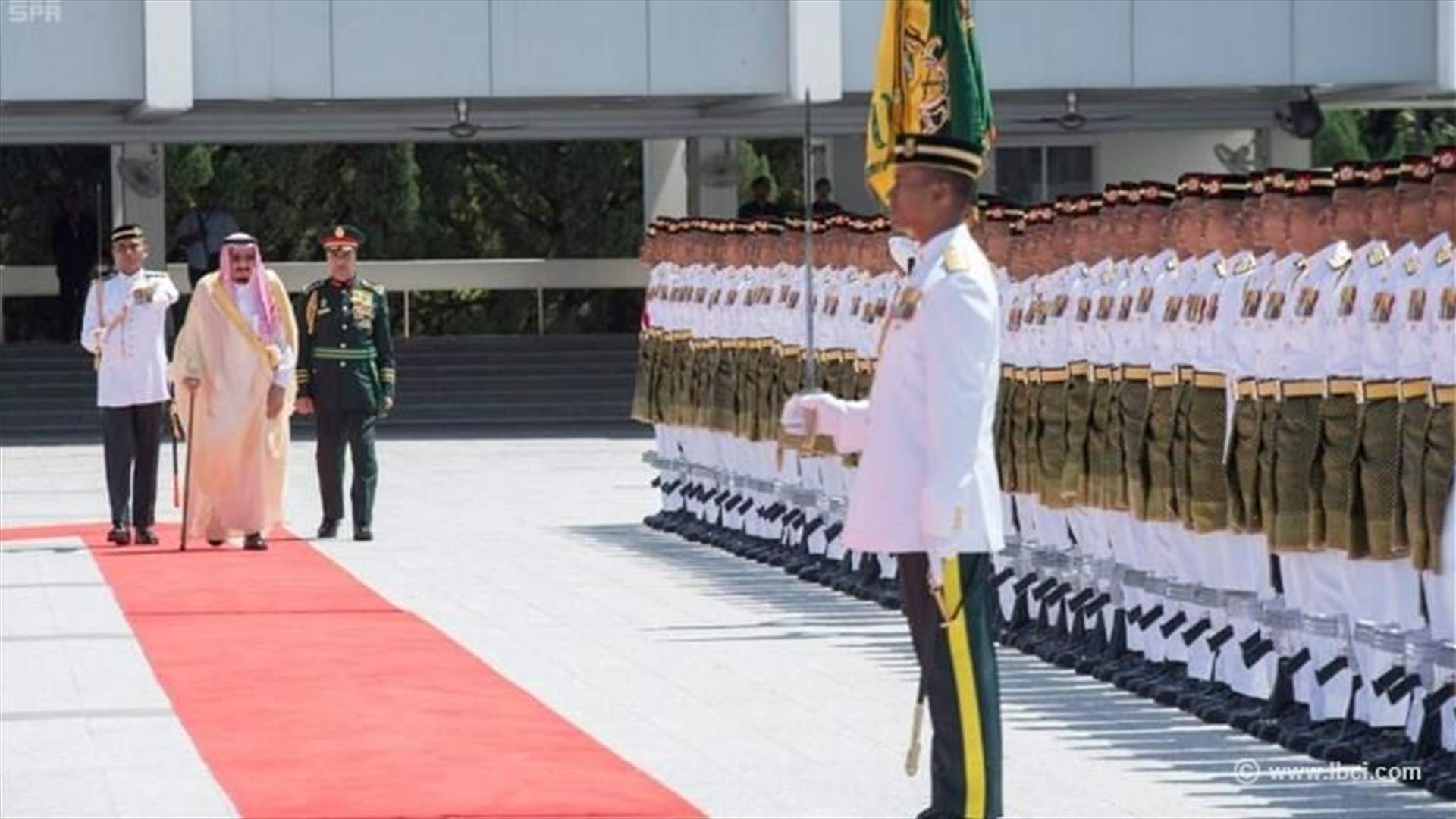 Malaysia rolls out red carpet as Saudi king kicks off Asia tour