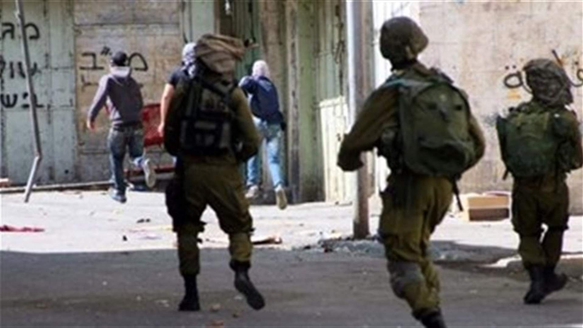مقتل فلسطيني في تبادل إطلاق نار بالضفة الغربية