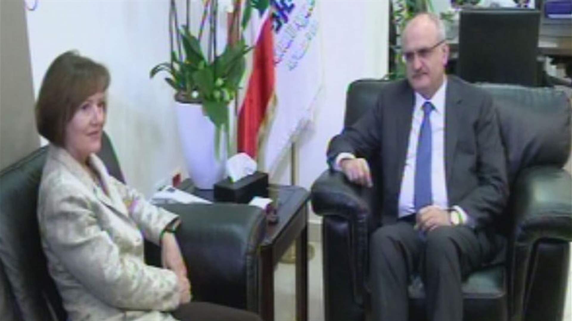 ريشارد جددت من وزارة المال حرص بلادها على دعم الجيش