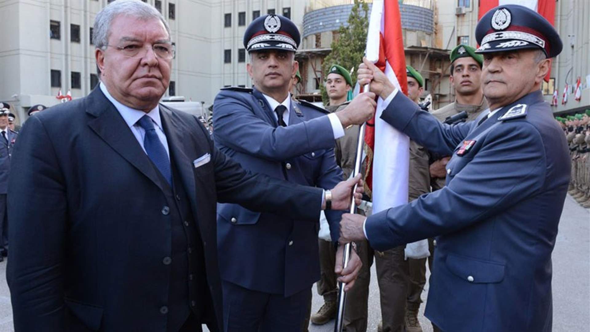 تسليم وتسلم بين بصبوص وعثمان