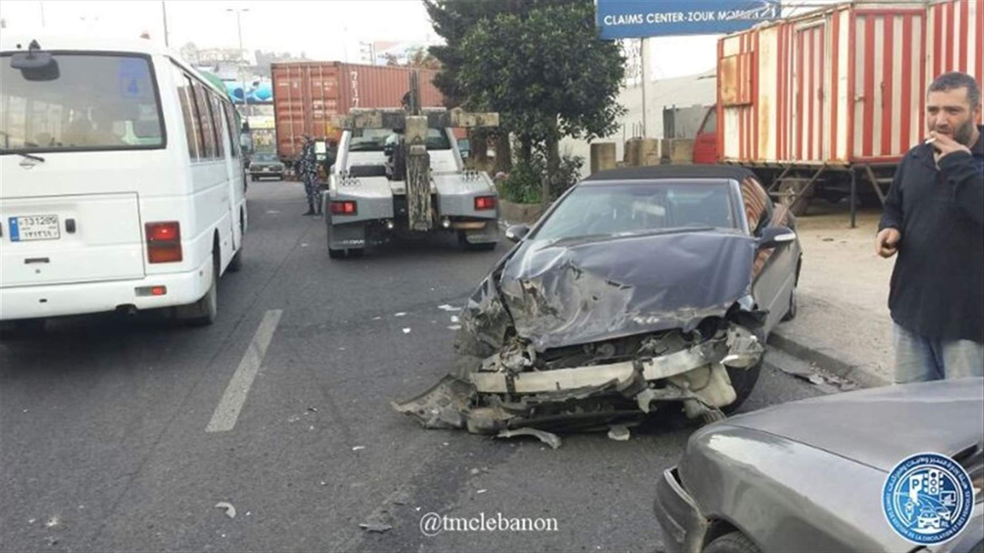 جريح بحادث سير على اوتوستراد الذوق