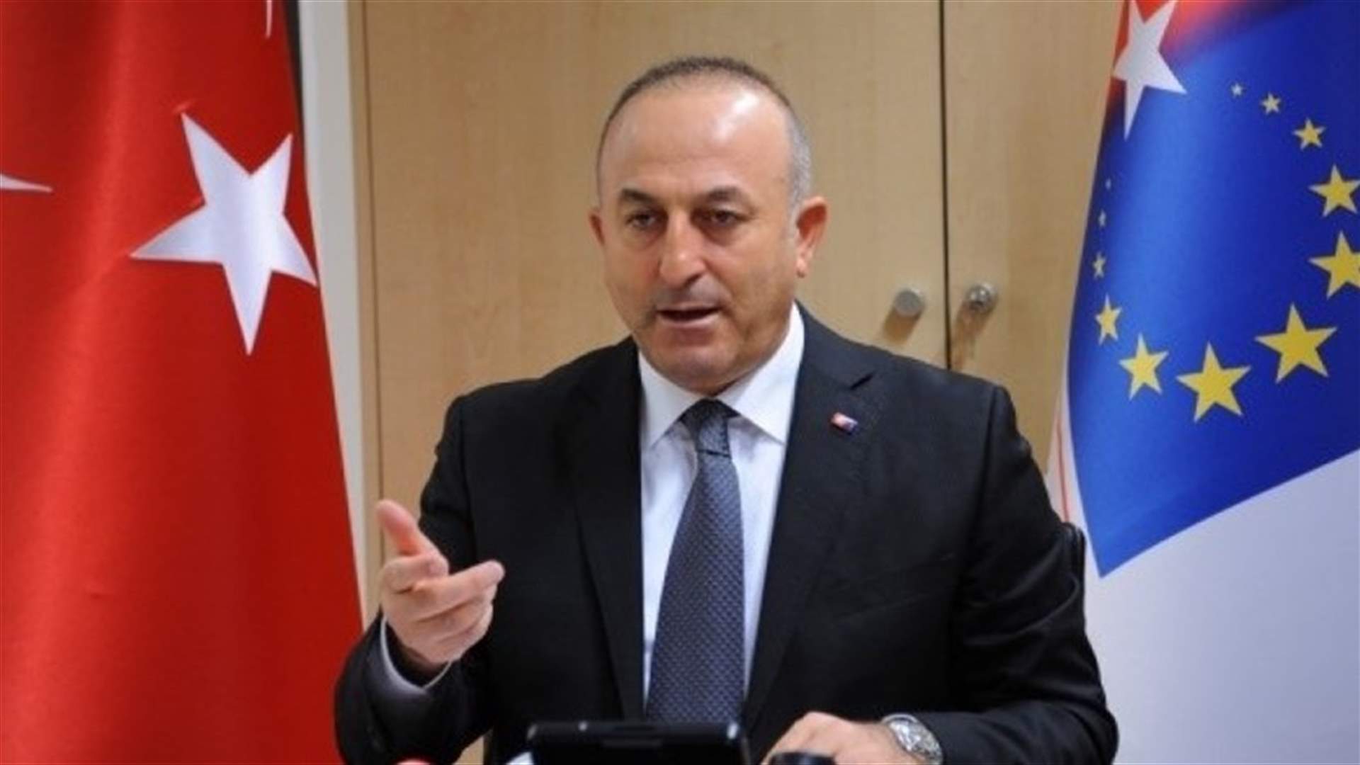 وزير الخارجية التركي في فرنسا الاحد بعد منعه من زيارة هولندا