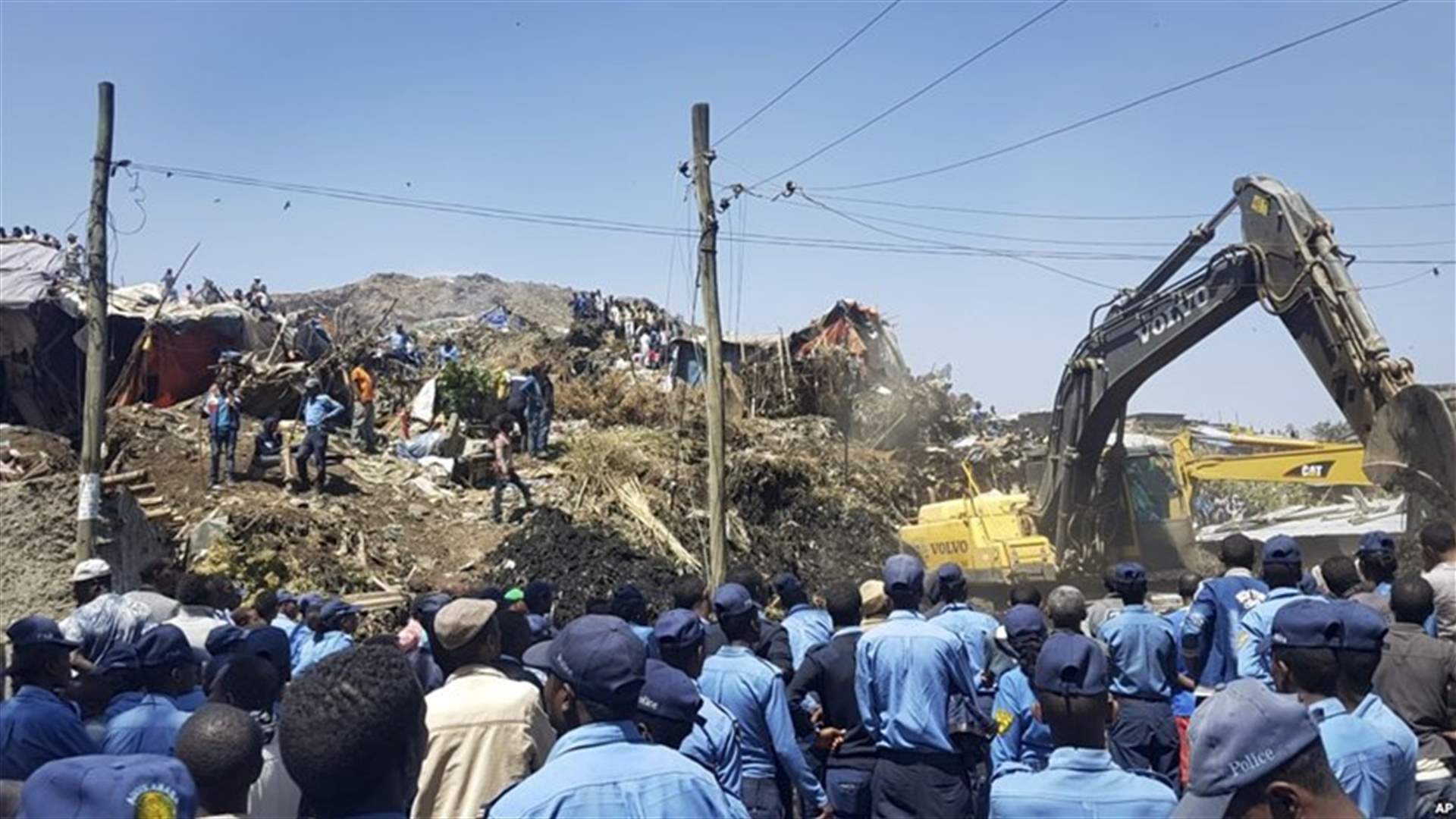Garbage dump landslide kills 35 in Ethiopian capital