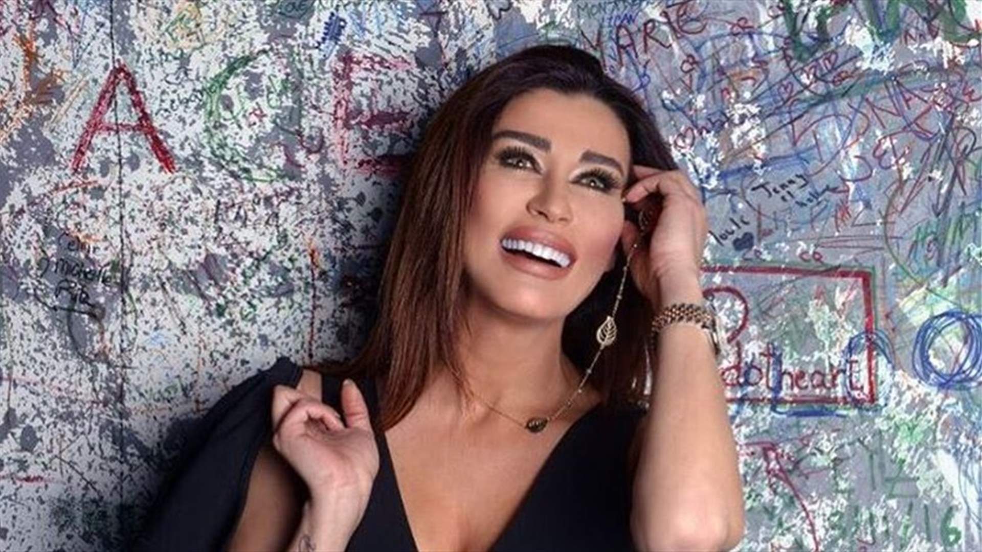 فسخ خطوبة نادين الراسي.. فهل بقي خطيبها مجهول الهوية؟