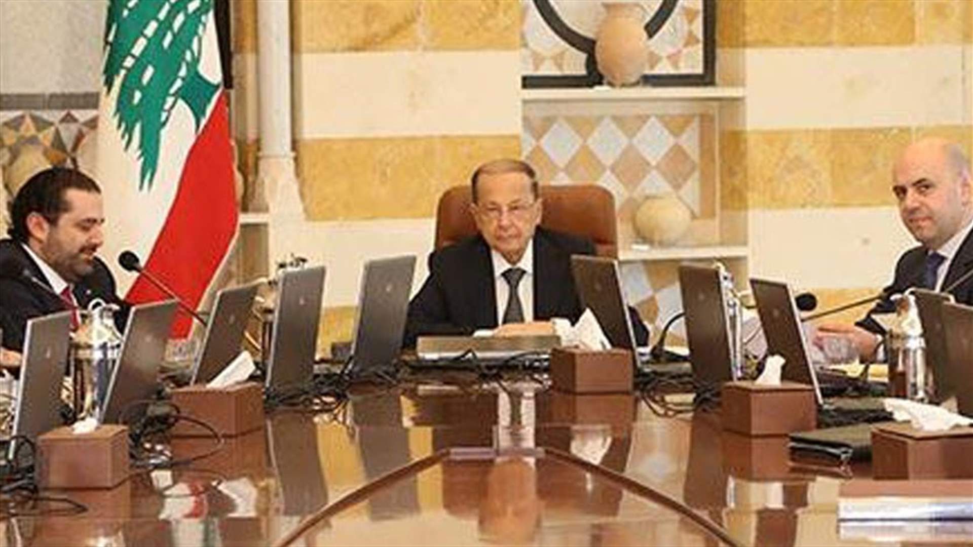 جدل غير معلن في الدوائر المغلقة...