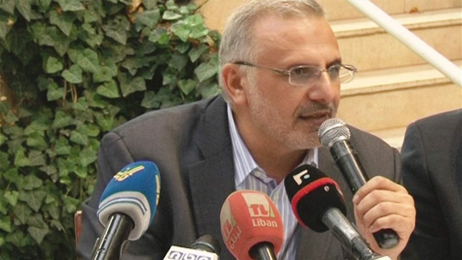 بالصور - تفاصيل إقتراح النائب علي المقداد لتعليق العمل بالنموذج ر8