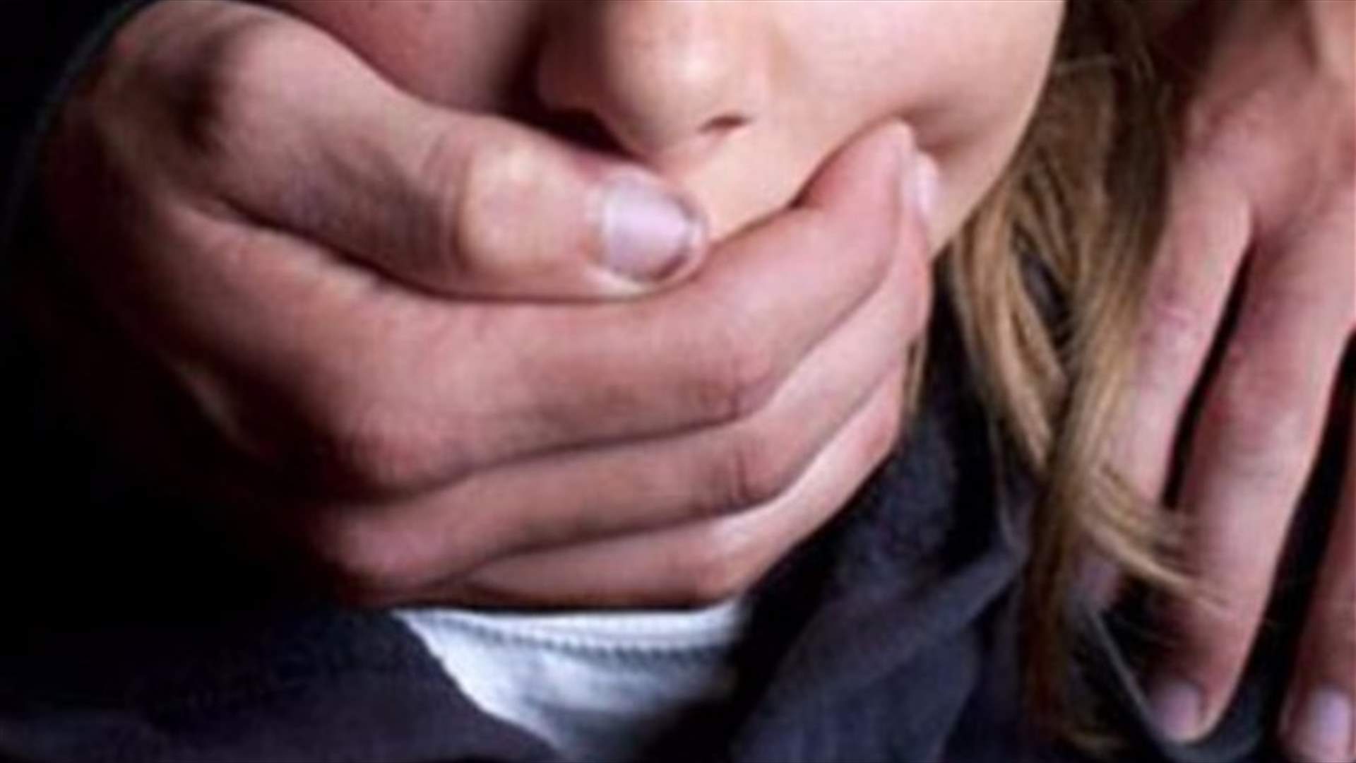 في قبعيت عكار...خطفوها من أمام منزلها
