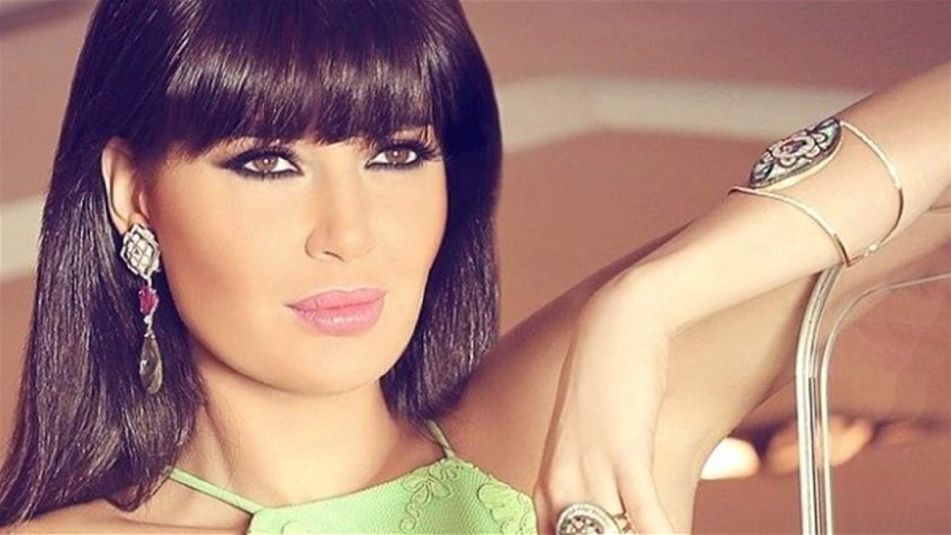بالوثائق: أزمة سيرين عبدالنور إنتهت.. ودمشق تفتح أبوابها لها