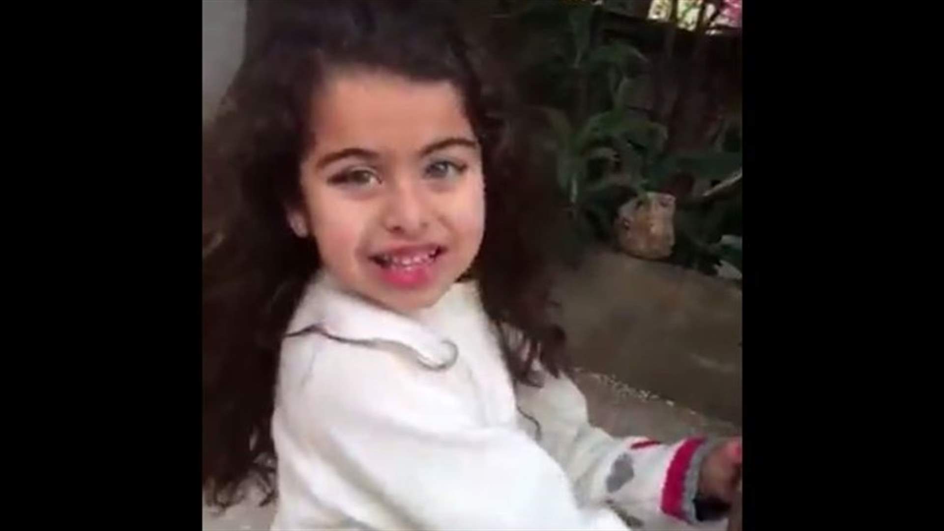 بالفيديو: أصغر معجبة بإليسا تخطف الأضواء