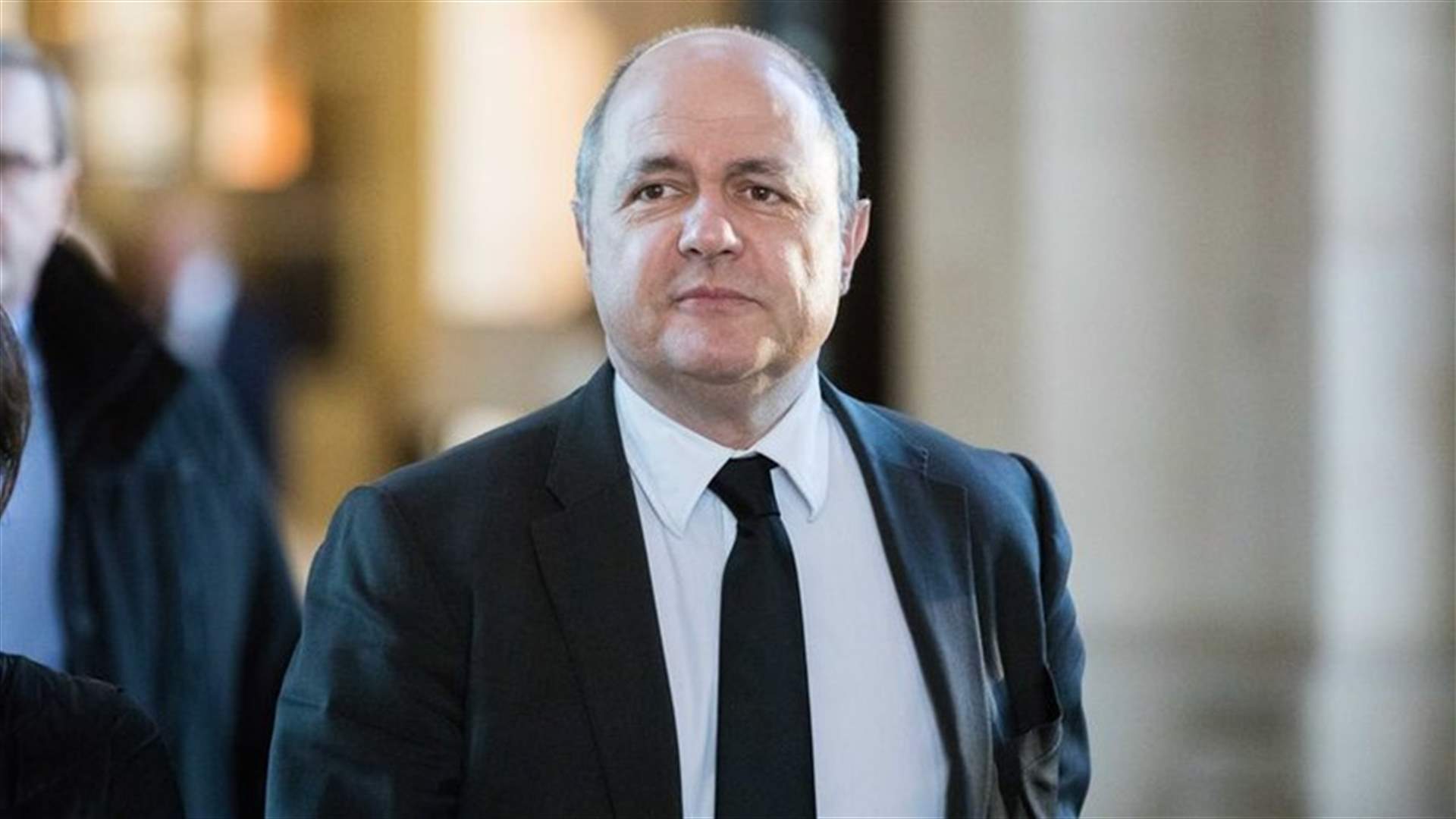 وزير الداخلية الفرنسي وظف ابنتيه القاصرتين في الجمعية الوطنية!