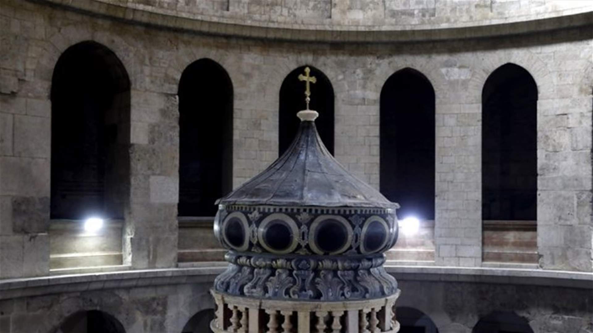 تدشين قبر المسيح في كنيسة القيامة في القدس بعد ترميمه