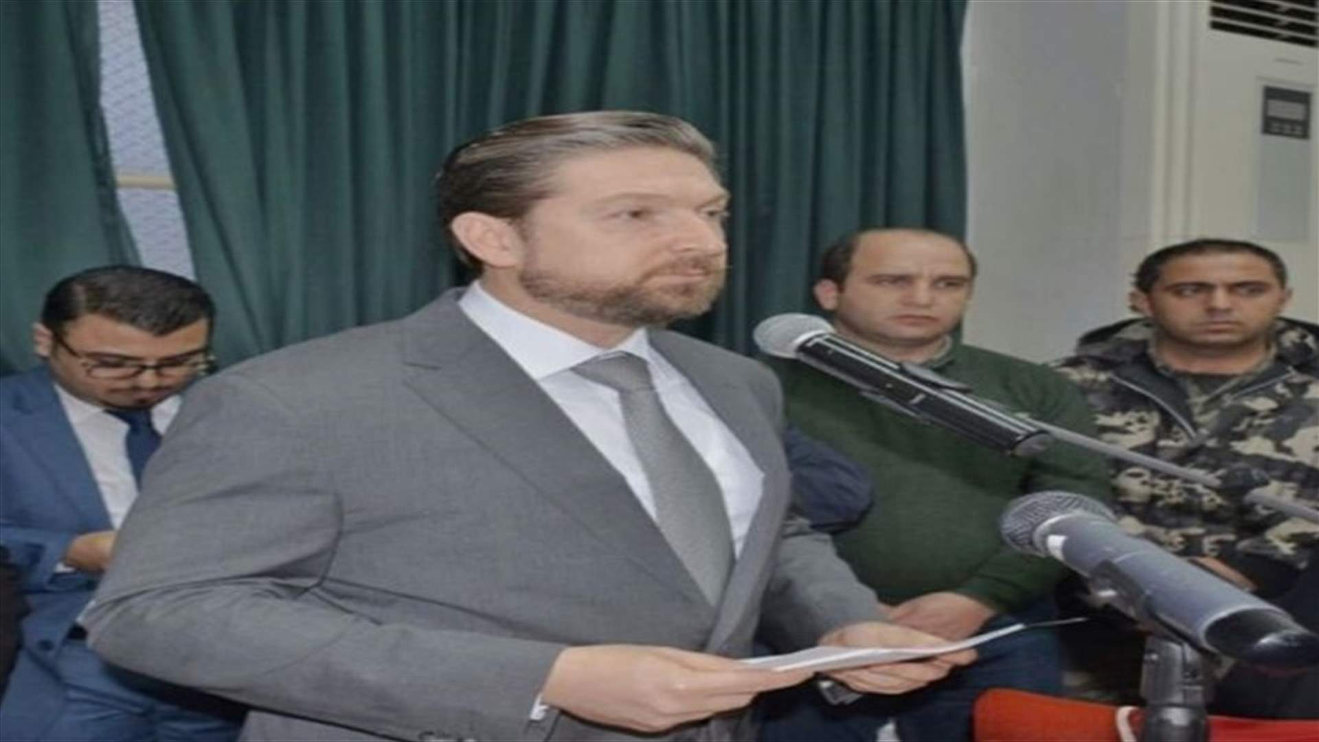 فيصل كرامي يتحدث عن "جمهورية الموز"