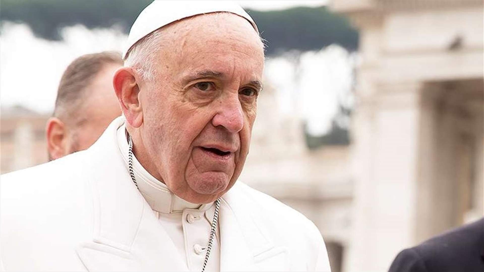 بالفيديو: ماذا سرقت هذه الطفلة من البابا فرنسيس؟