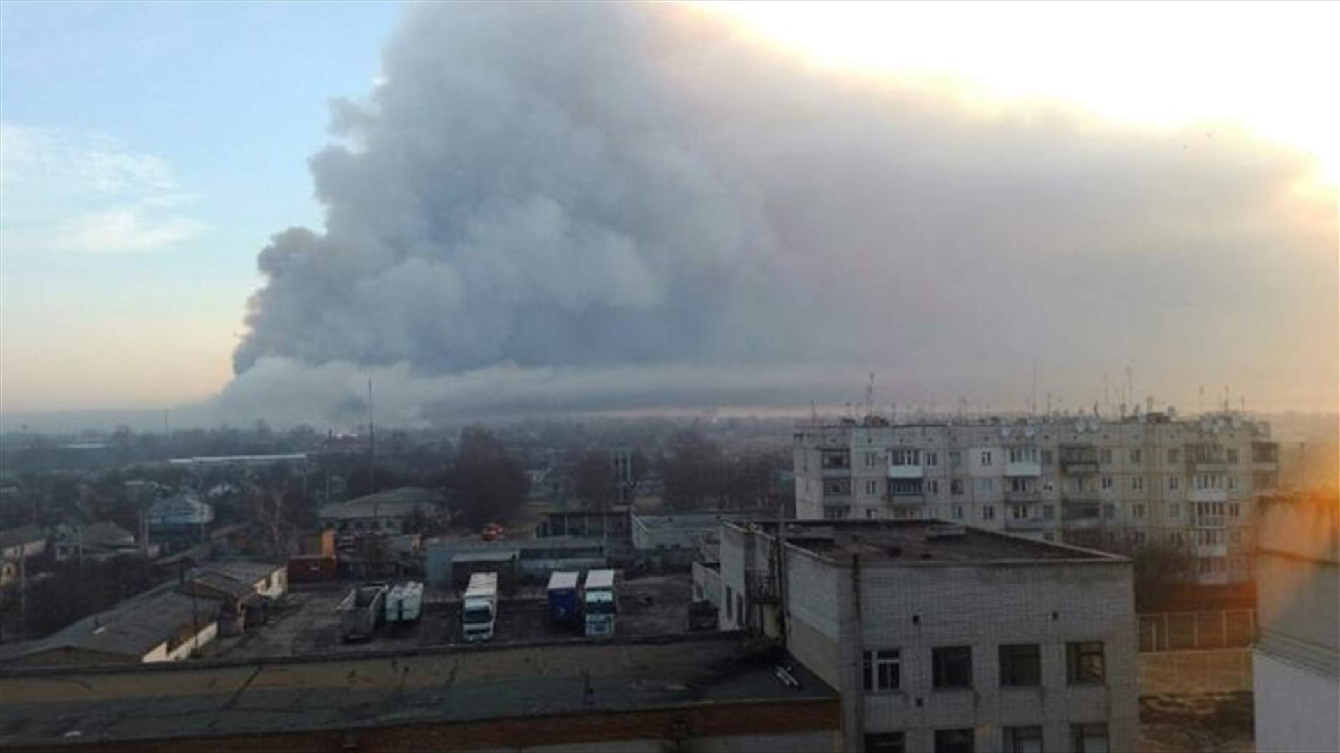 انفجار في مستودع سلاح في اوكرانيا