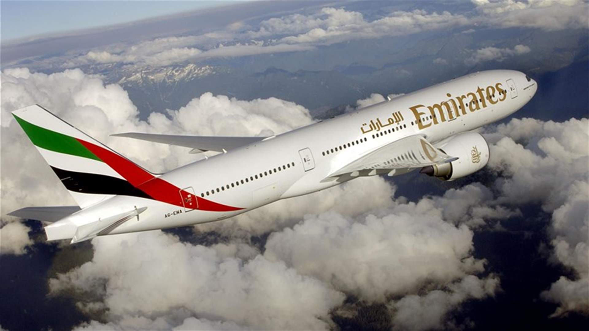 بعد منع الأجهزة الإلكترونية على متن الطائرات... طيران الإمارات يعلن عن خدمة جديدة للمسافرين