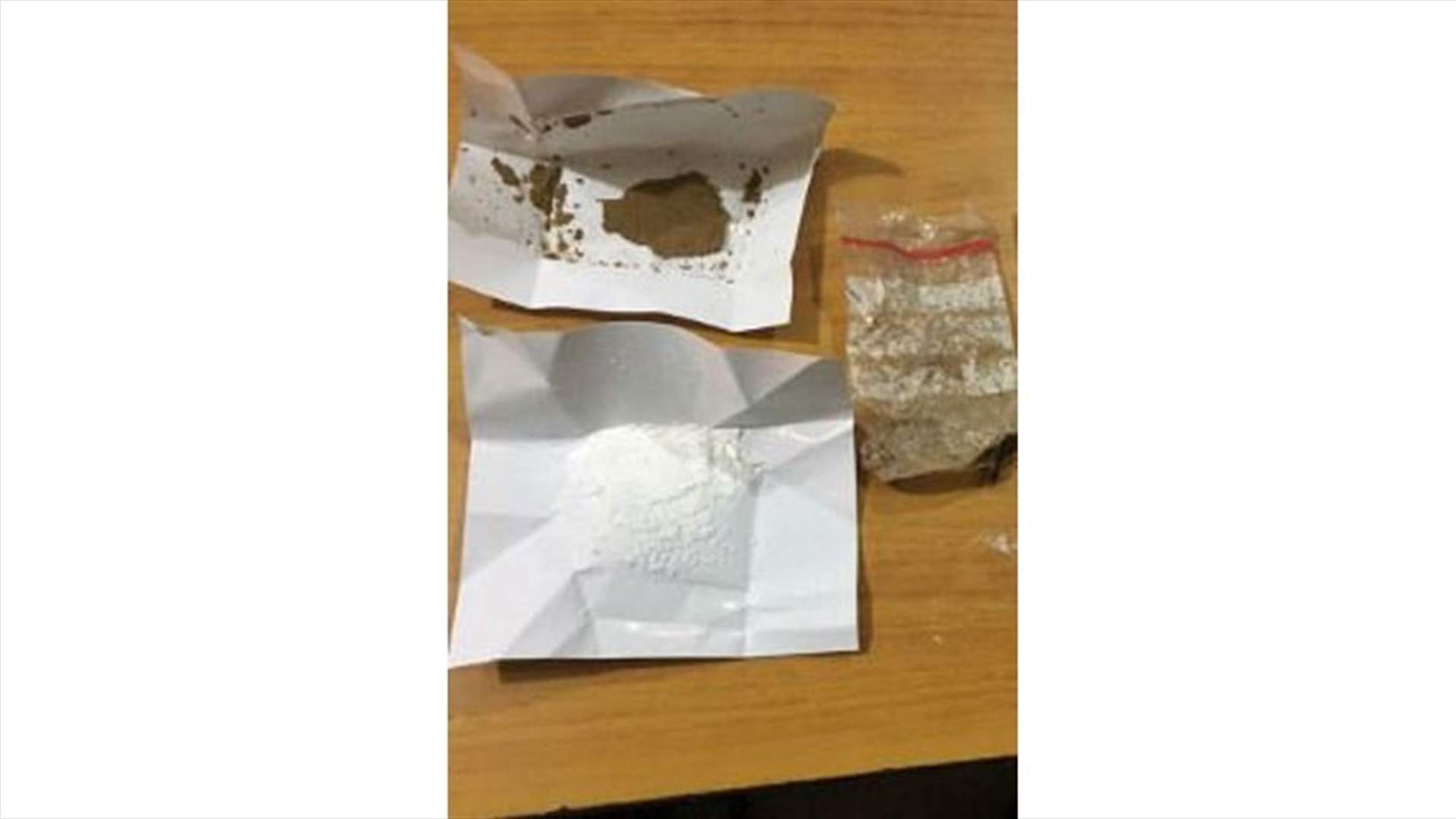 Four persons arrested in Daher al-Baydar for possession of drugs