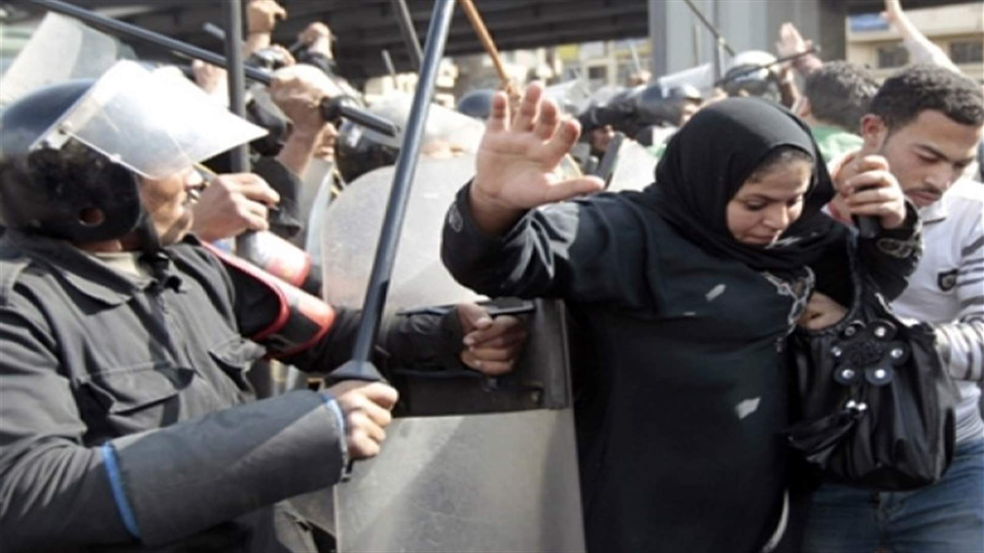 متظاهرون يهاجمون مقرا لسكن الشرطة في المغرب