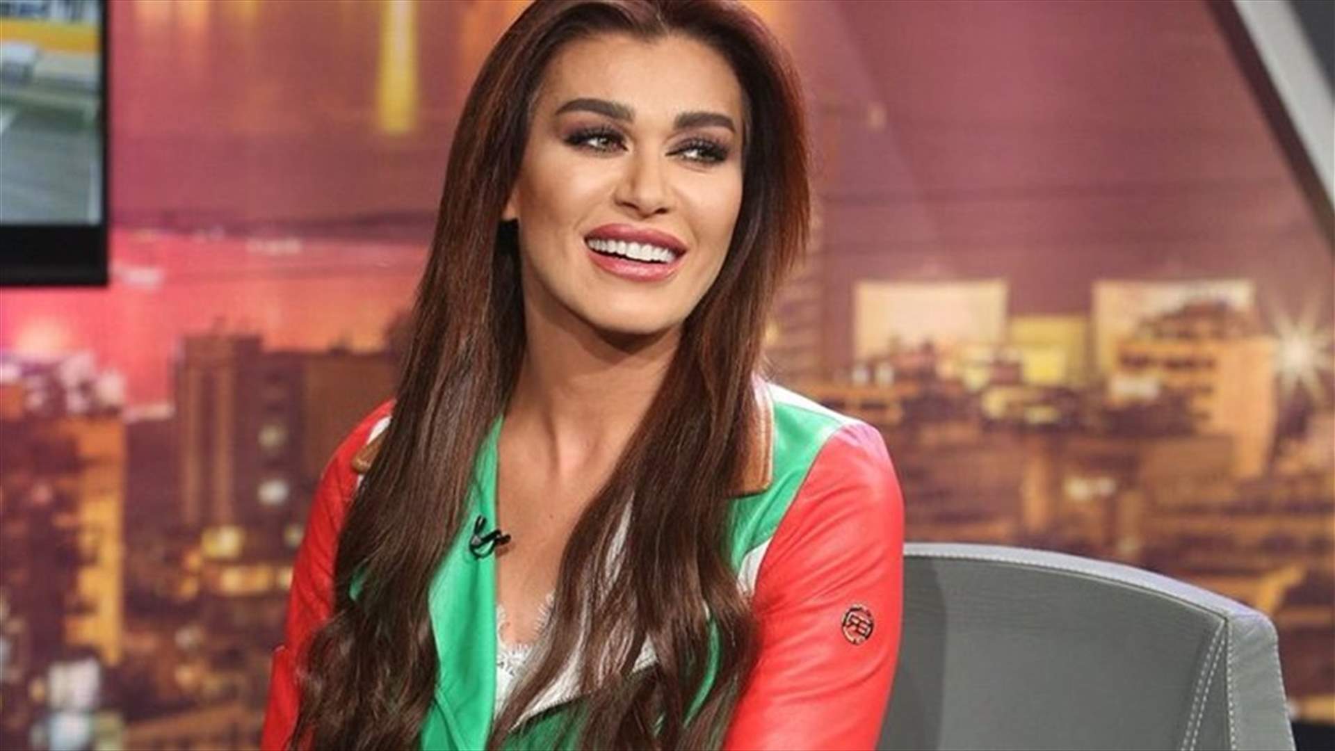 بالفيديو: نادين الراسي تُفجّر مفاجأة في "لهون وبس"... "هذه هوية خطيبي"