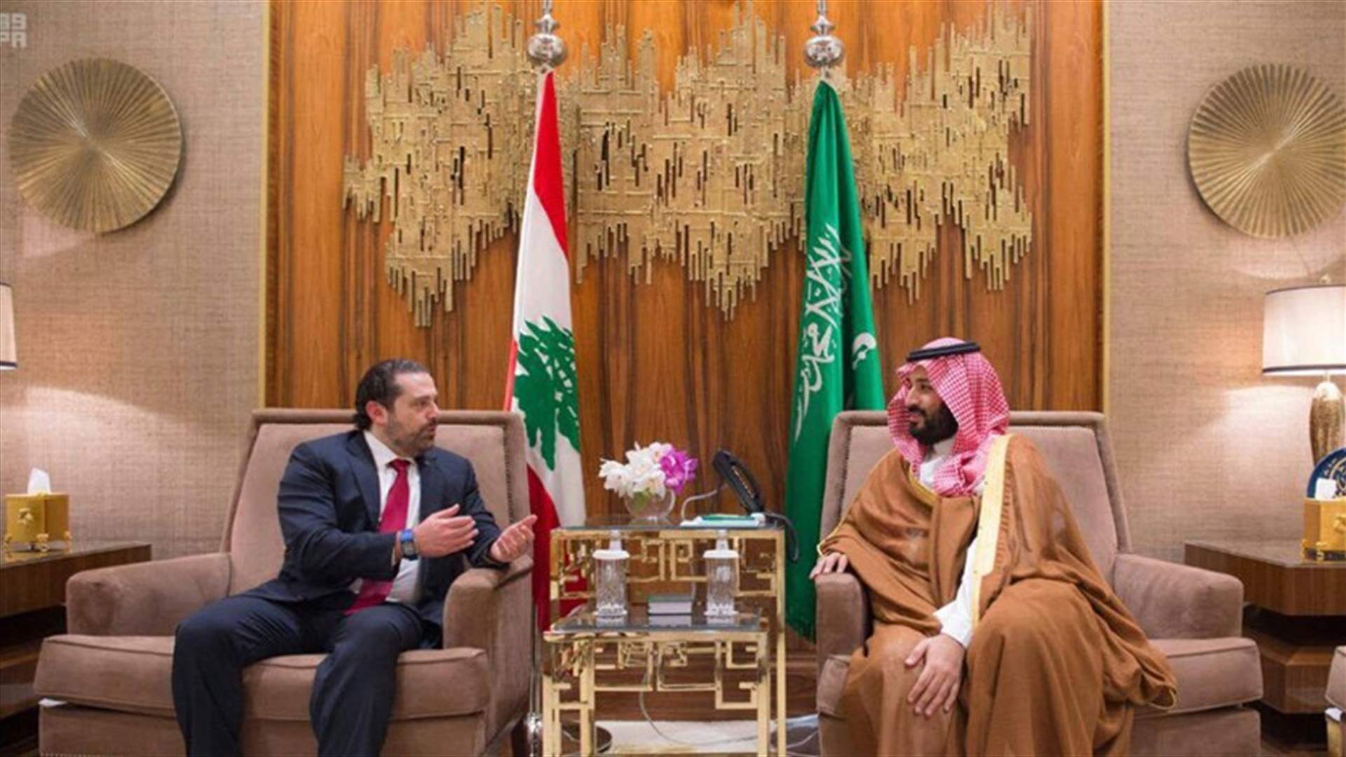 الحريري عرض العلاقات الثنائية مع ولي ولي العهد السعودي