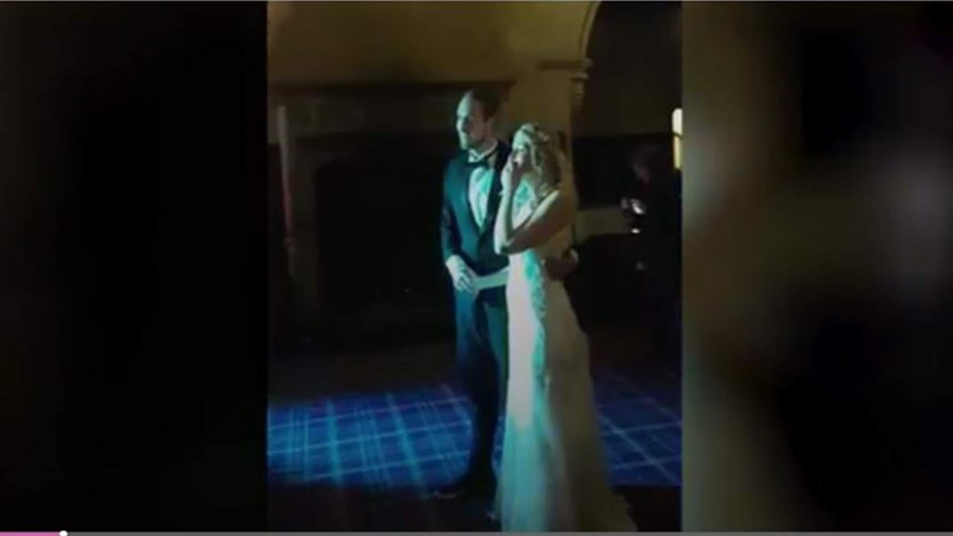 فيديو حصد أكثر من 800 ألف مشاهدة... عريس يفاجئ زوجته في الزفاف ويبكي الحضور!