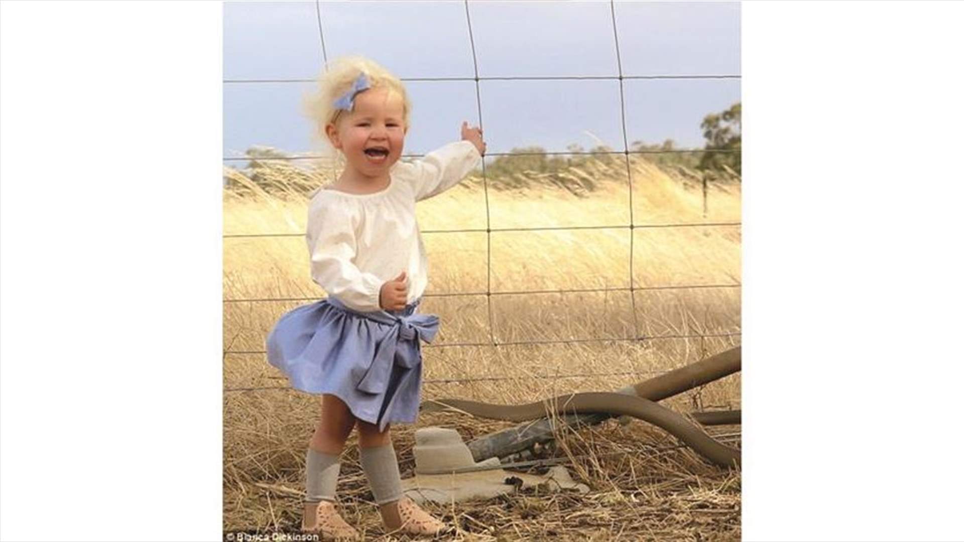 أمّ أُصيبت بالهلع بسبب صورة لطفلتها... ما المخيف فيها؟