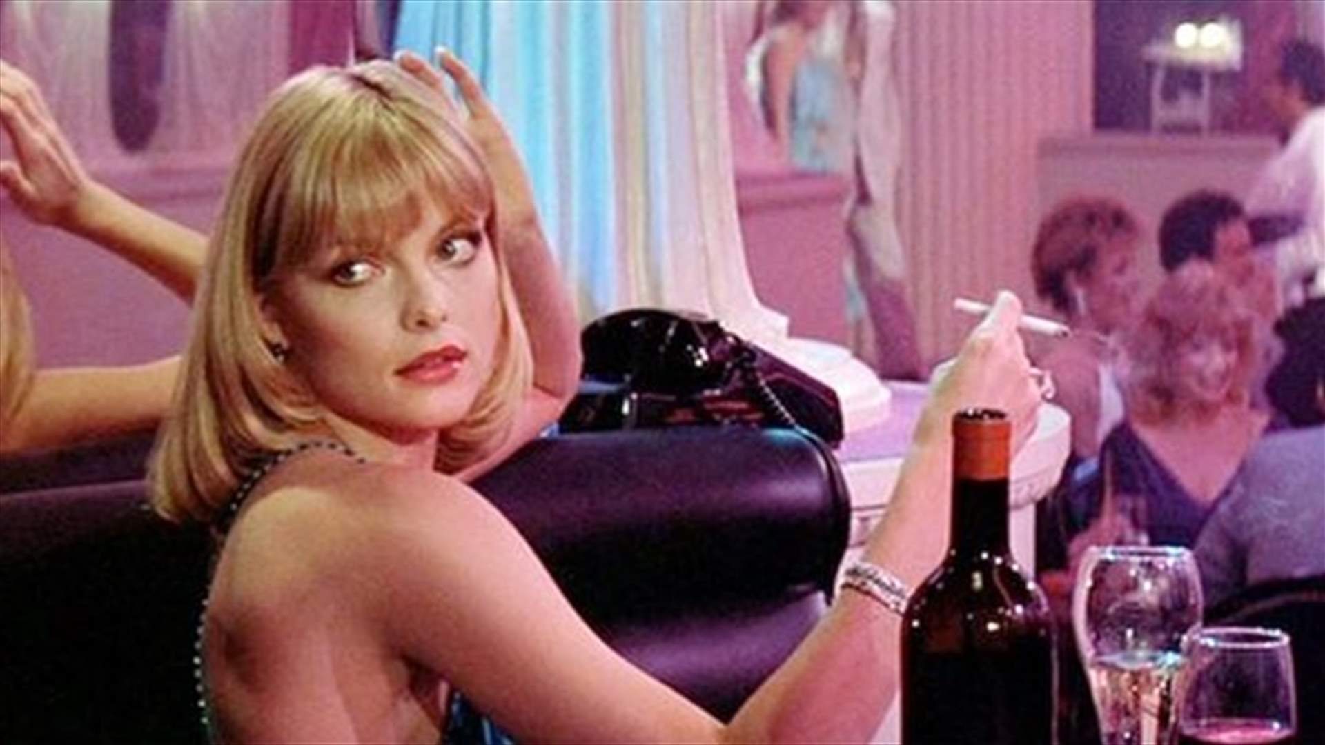 في الـ58 من عمرها... ميشيل فايفر أجمل من السابق!