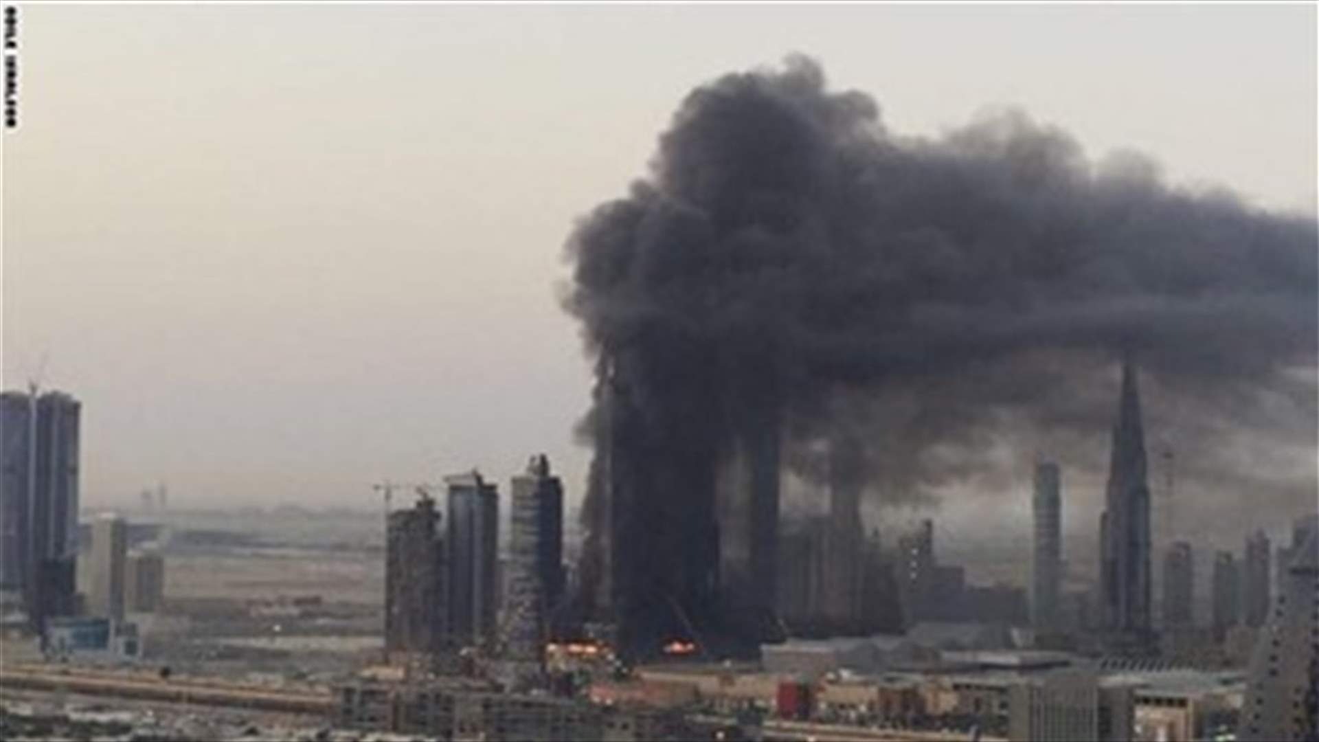 [PHOTOS] Fire engulfs Dubai tower in city&#39;s Downtown district