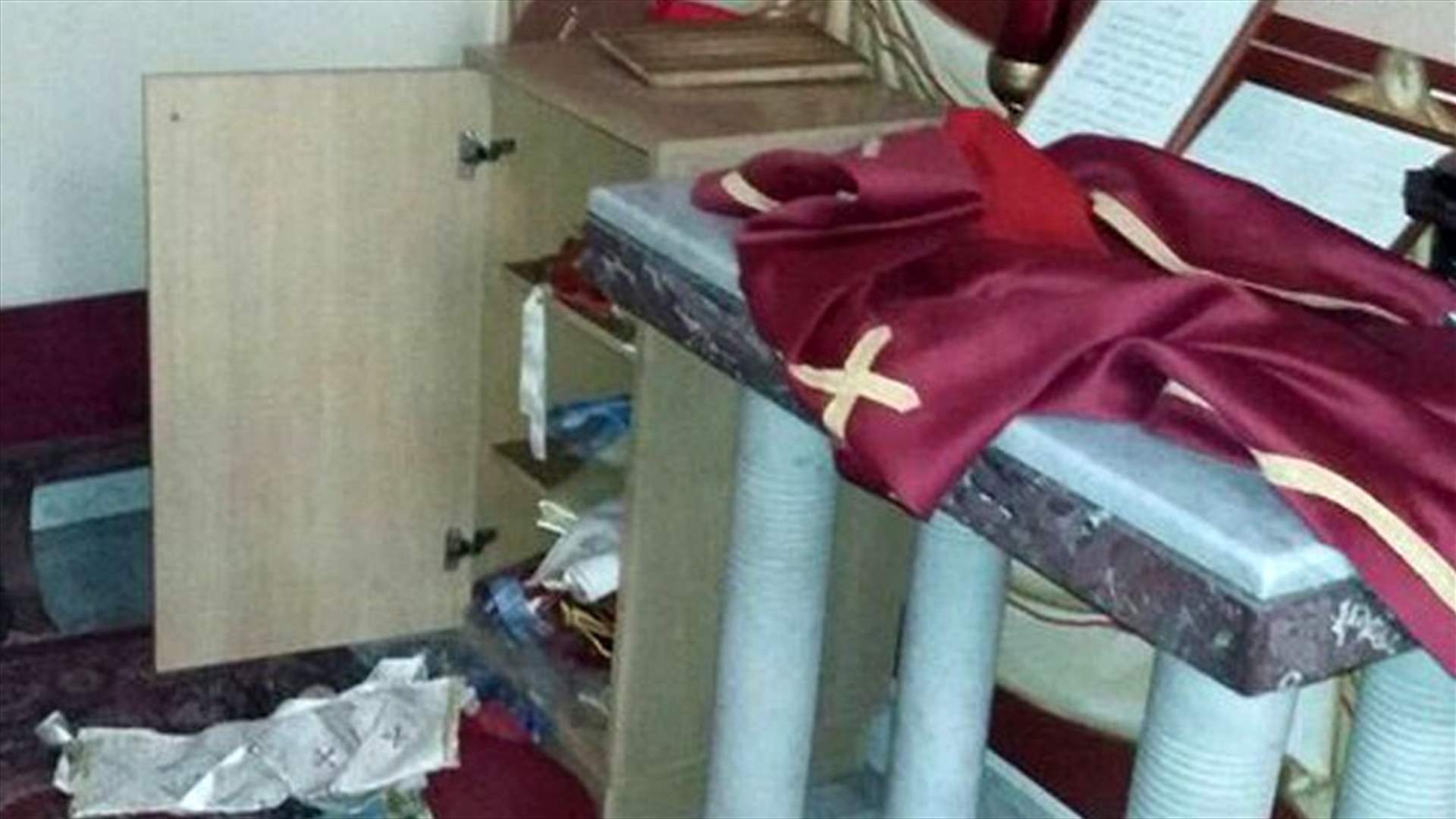 حاولوا سرقة الكنيسة فجرا...إليكم تفاصيل ما حصل