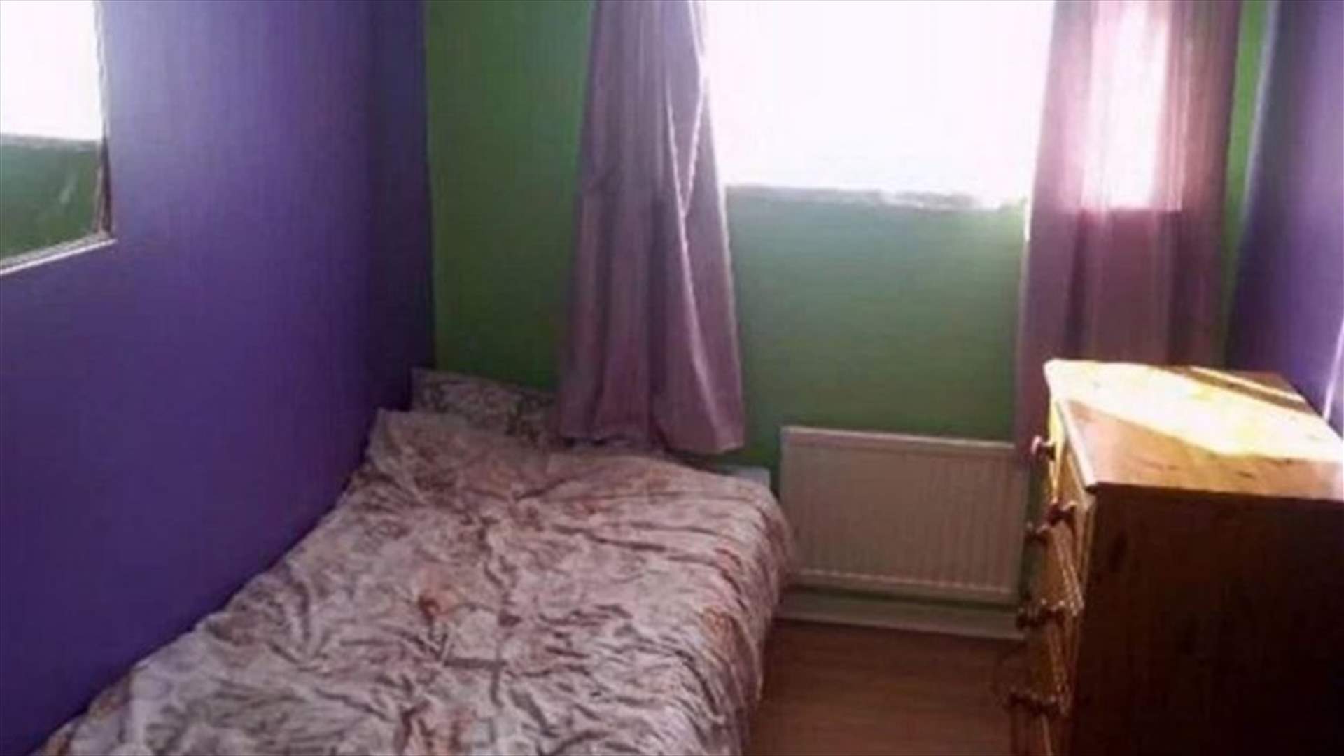 بالصورة: في هذه الغرفة ولأكثر من عقد من الزمن... احتجزها كرهينة للاستعباد الجنسي