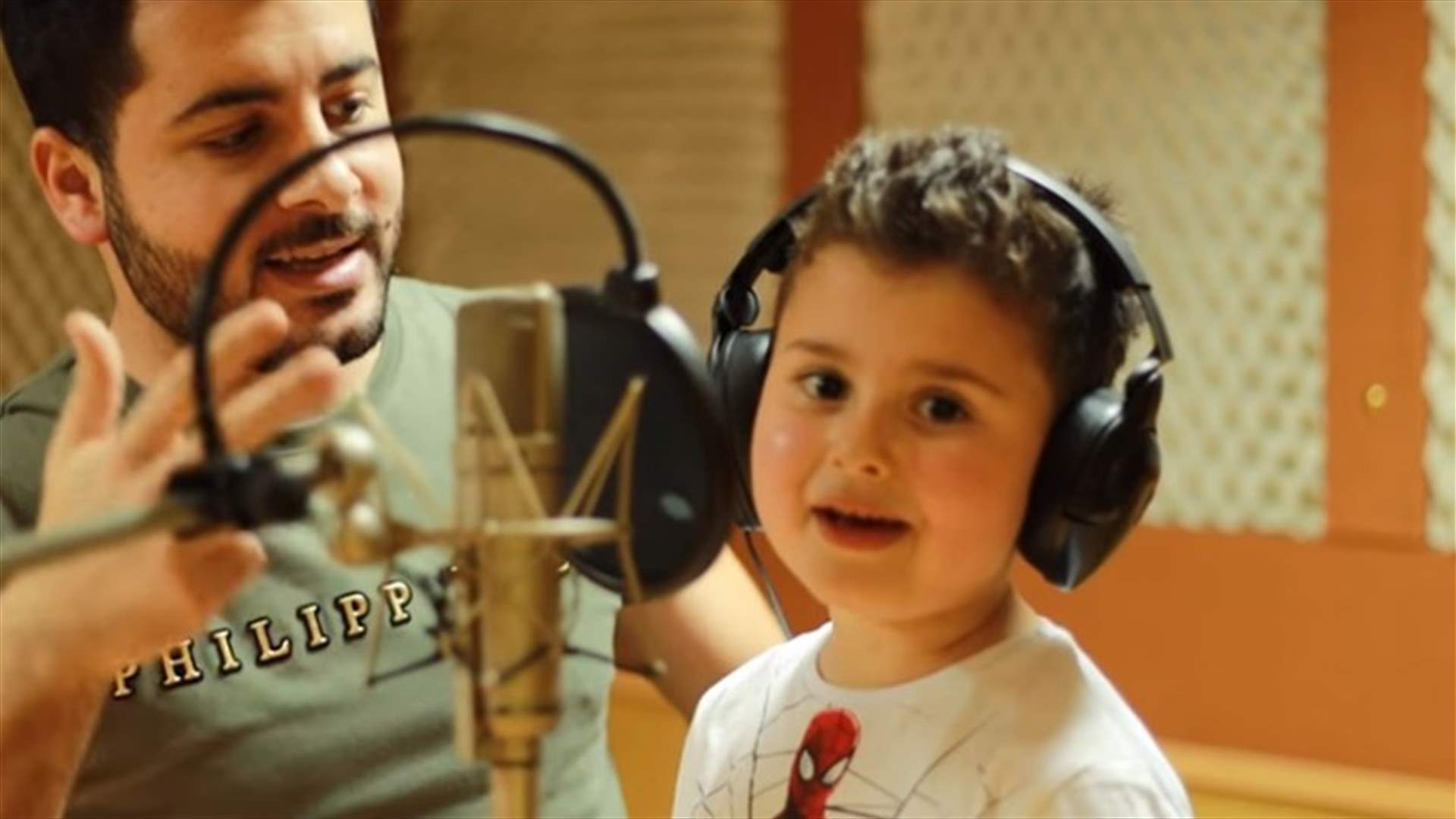 بالفيديو: جاد خليفة جونيور على خطى والده.. نسخة عنه بالشكل والغناء!