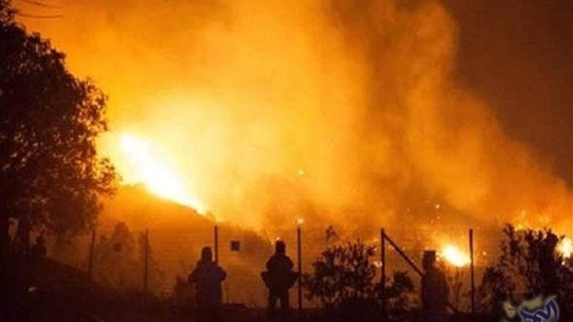 حريق يودي بـ 13 شخصا في غرب اليمن