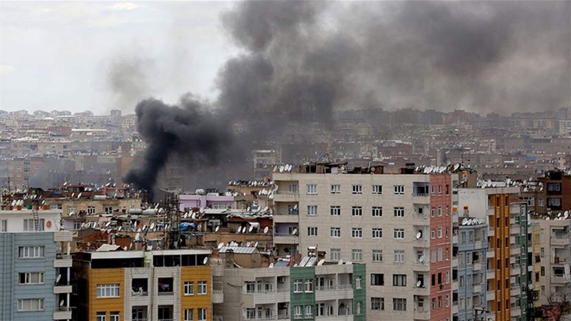 Explosion rocks southeastern Turkish city of Diyarbakir - witness