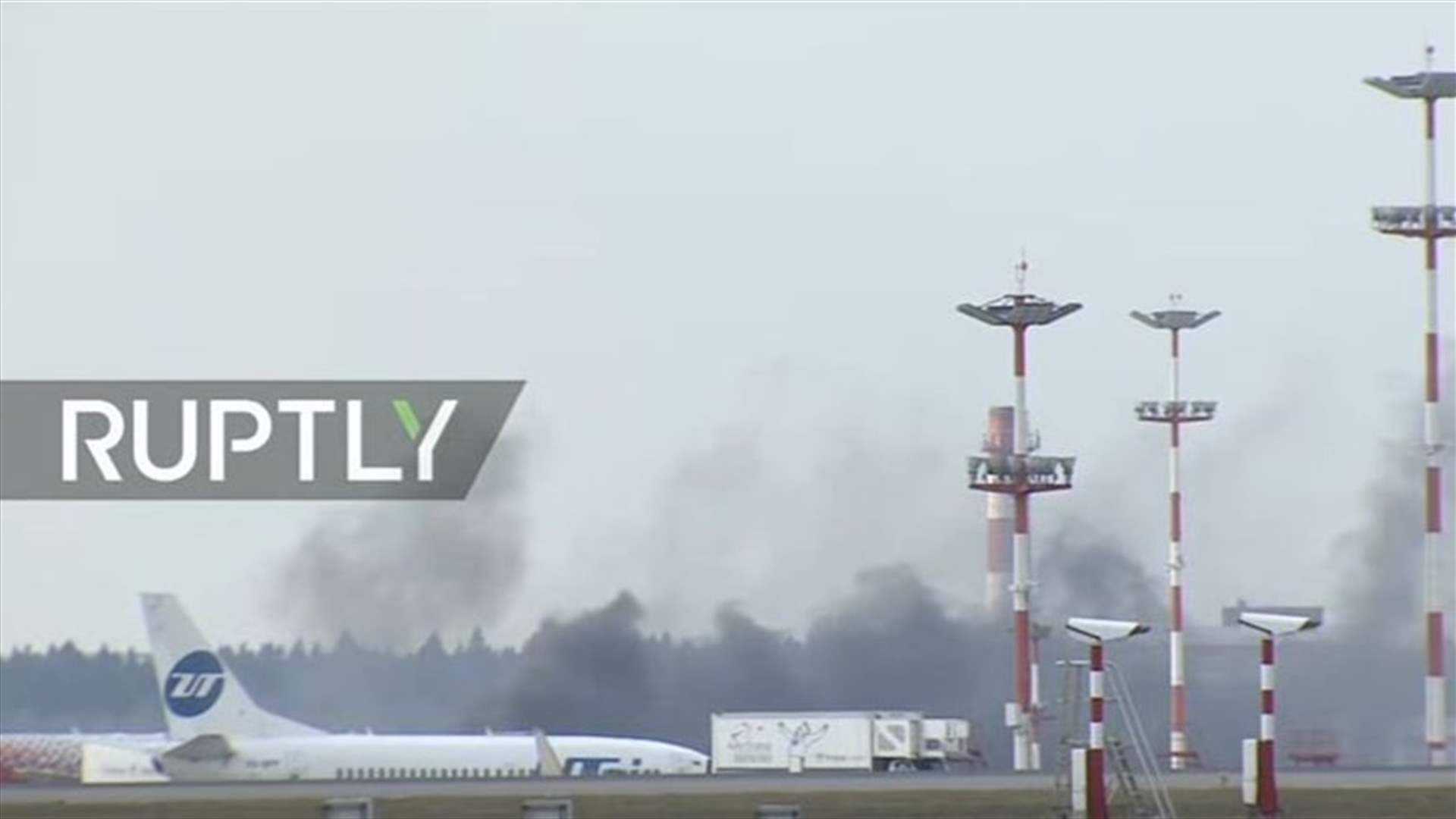Smoke at Moscow airport caused by grass burning nearby - emergency services