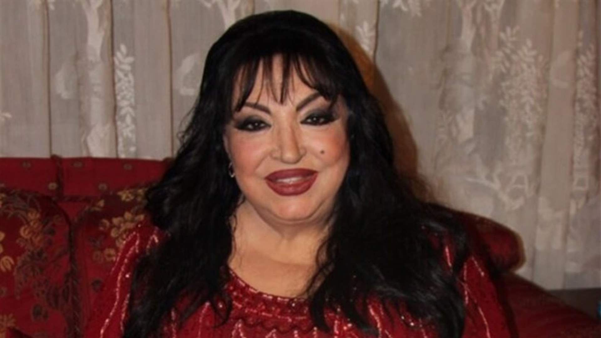 صور سميرة توفيق من داخل المستشفى في أبو ظبي.. وإبنة شقيقتها توضح الأسباب
