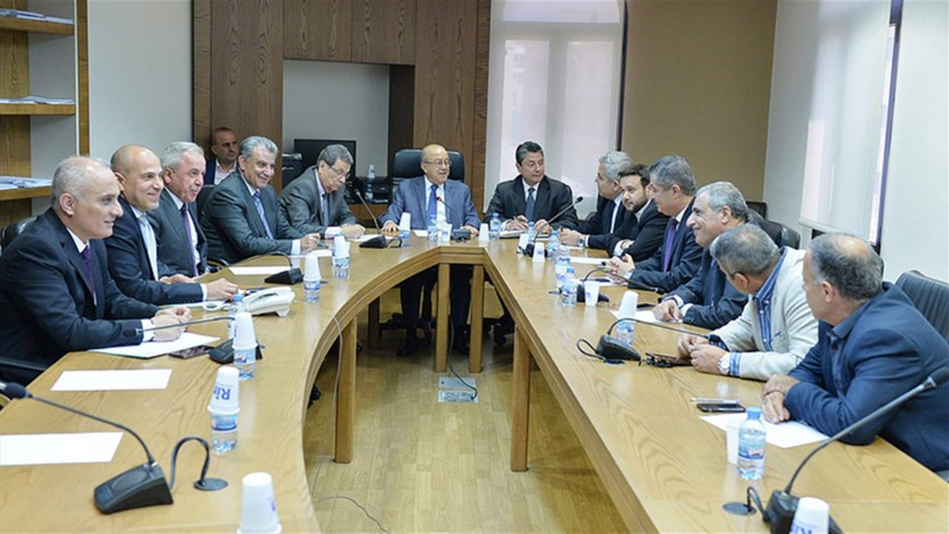 ما جديد موضوع الاوتوسترادات؟