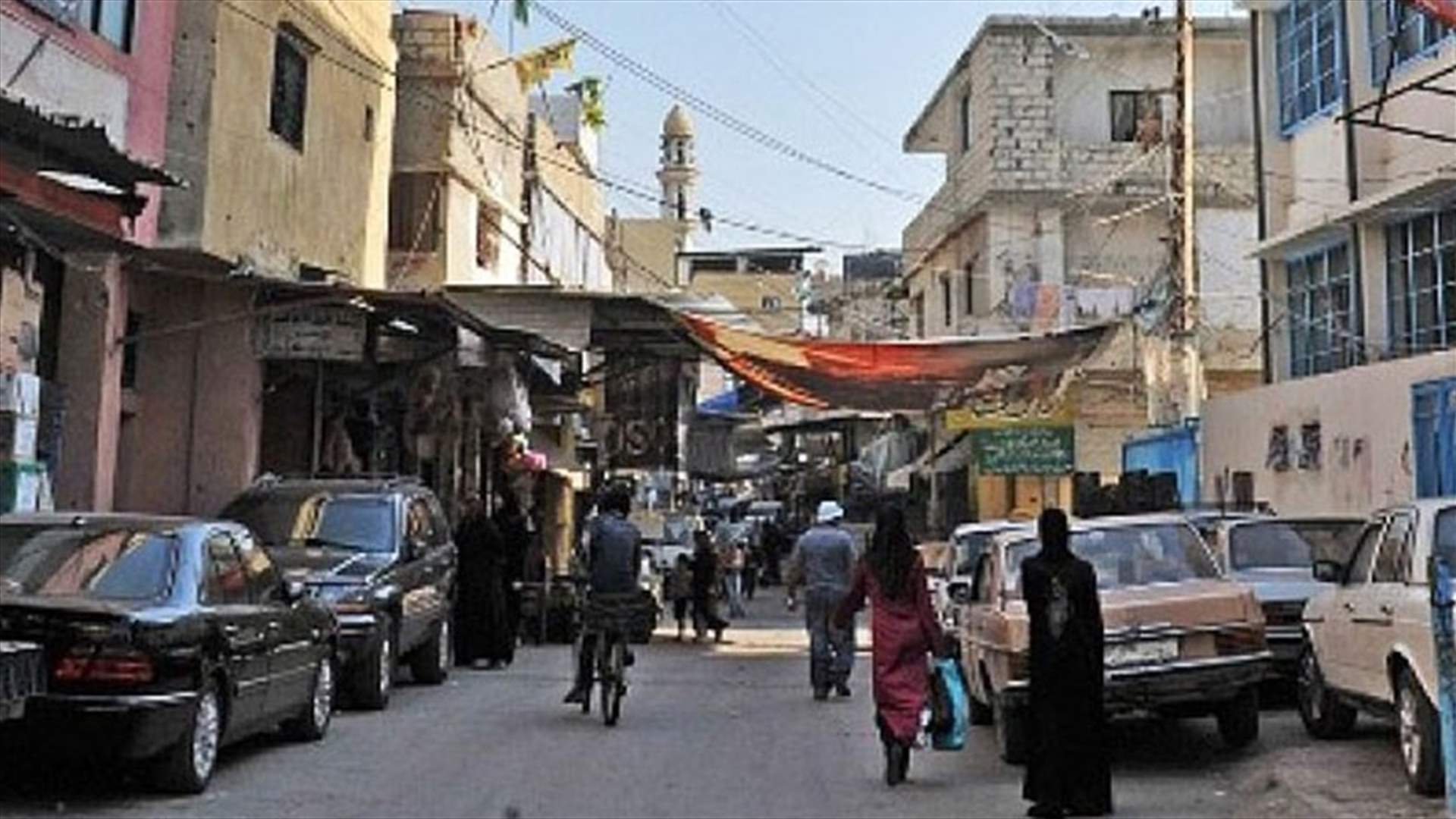 جريح بإشكال عائلي في عين الحلوة