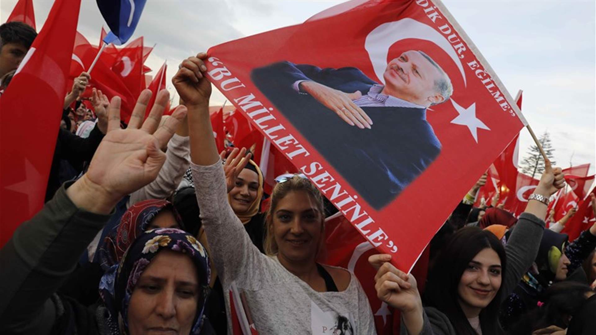 هل تملك المحكمة الأوروبية لحقوق الإنسان الولاية القضائية للبت بالطعون على الاستفتاء؟