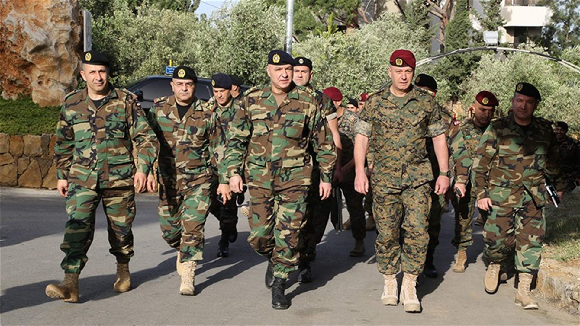 قائد الجيش: الوضع الأمني في البلاد تحت السيطرة الكاملة للجيش