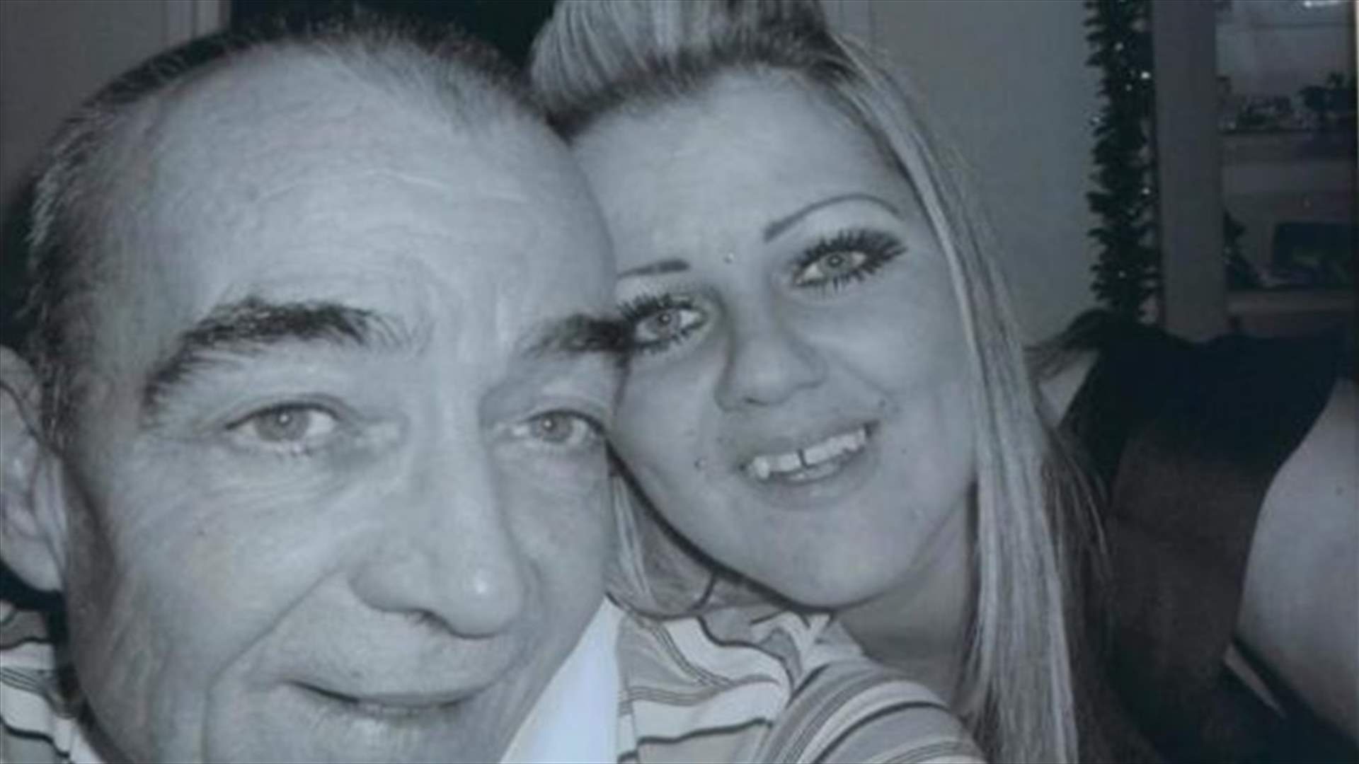 [PHOTOS] Stunned Woman Finds Photo Of Her Dying Father On A Cigarette Packet