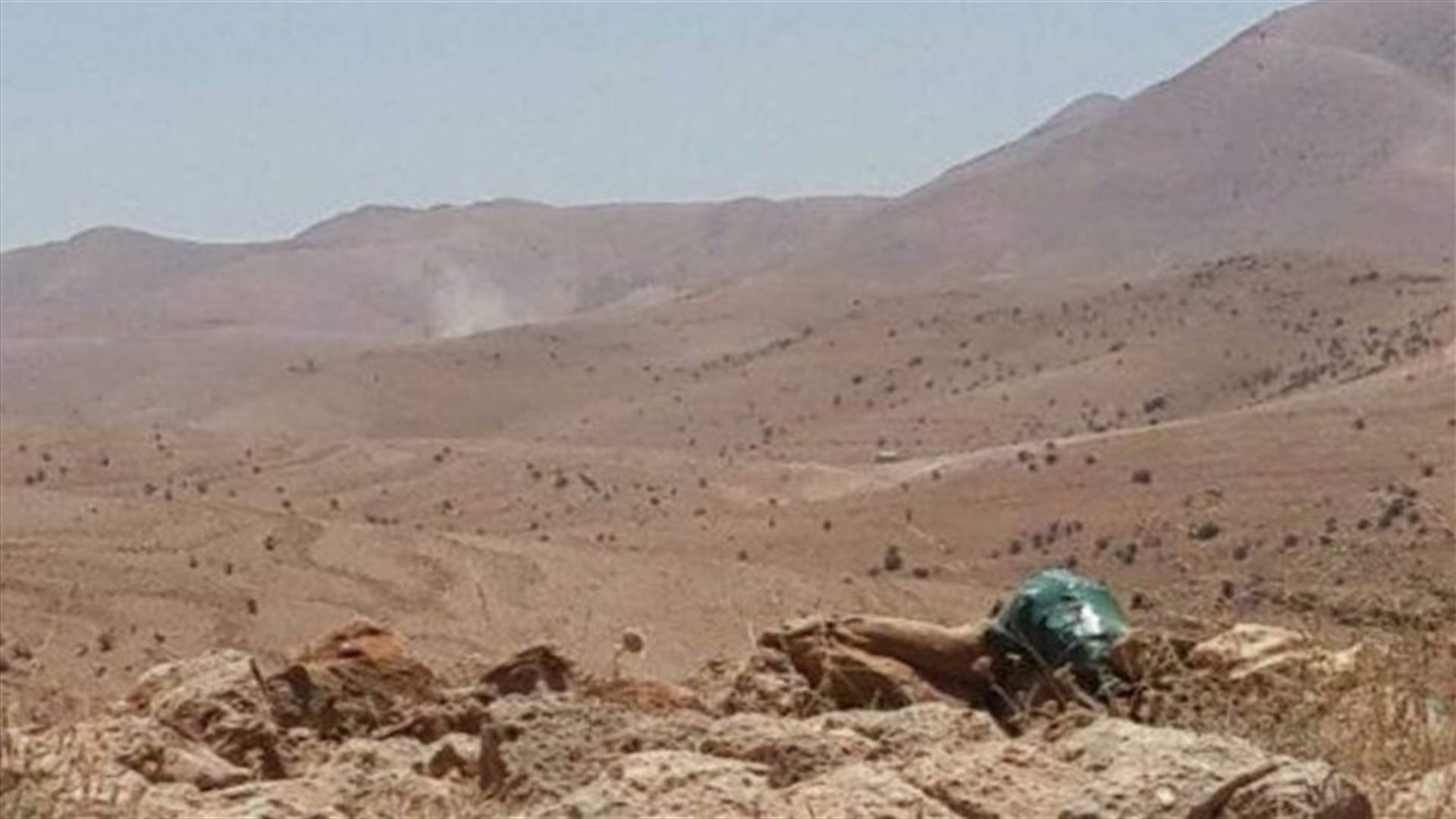 طوافات الجيش تستهدف مواقع وآليات الارهابيين بجرود عرسال ورأس بعلبك