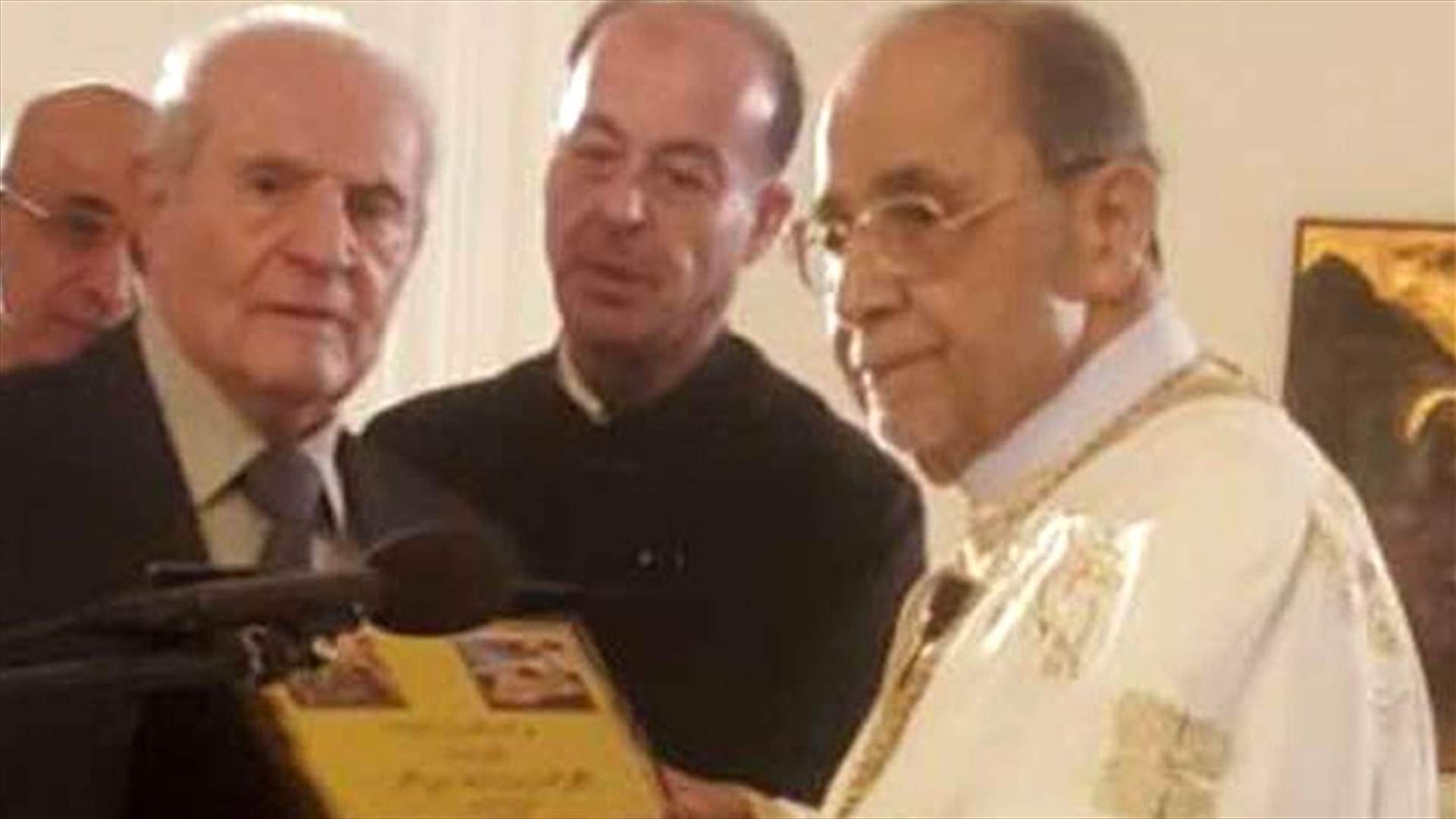 الموت يغيب الأرشمندريت الهبر