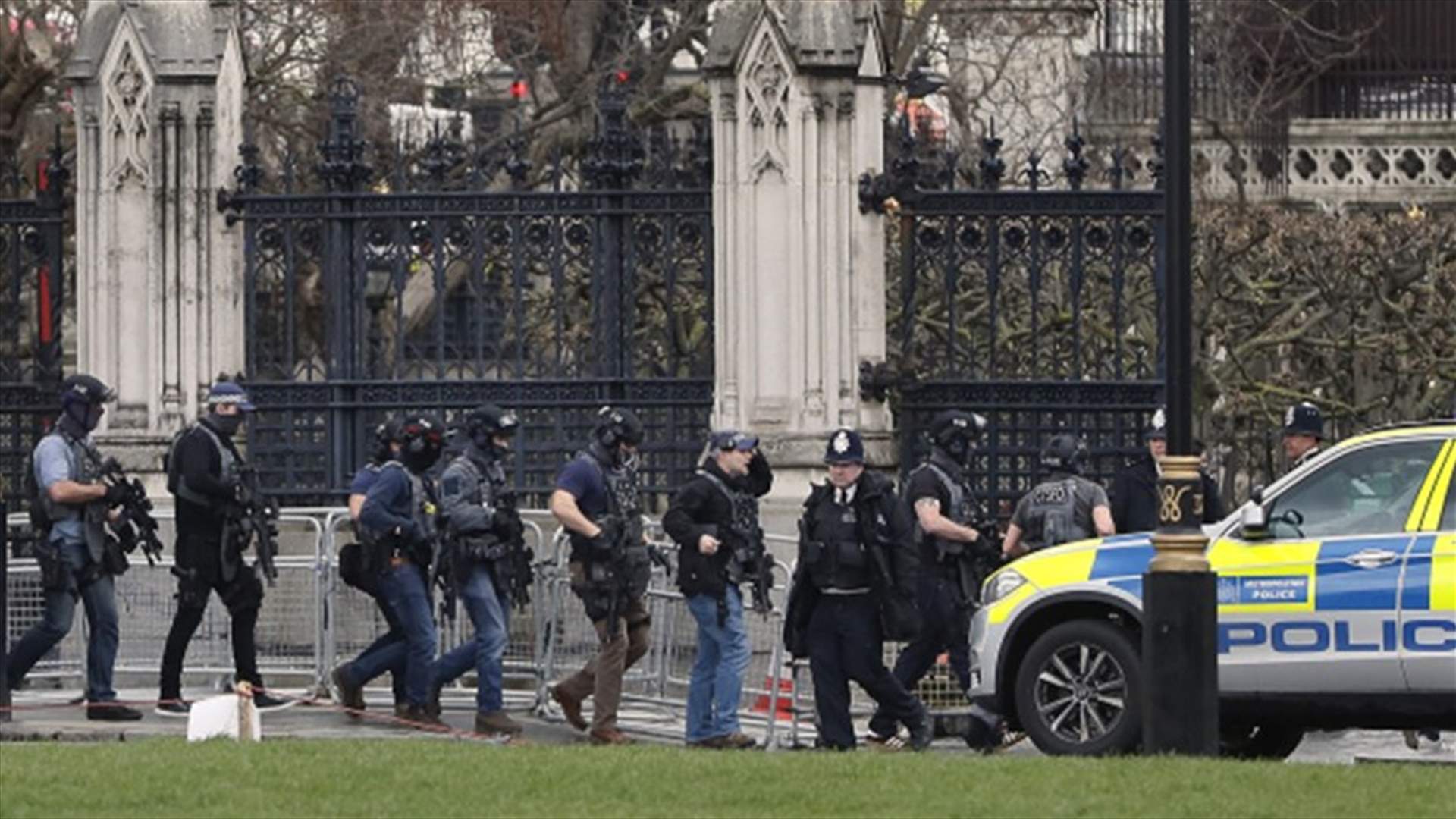 British police arrest man reportedly with knife near UK ministries