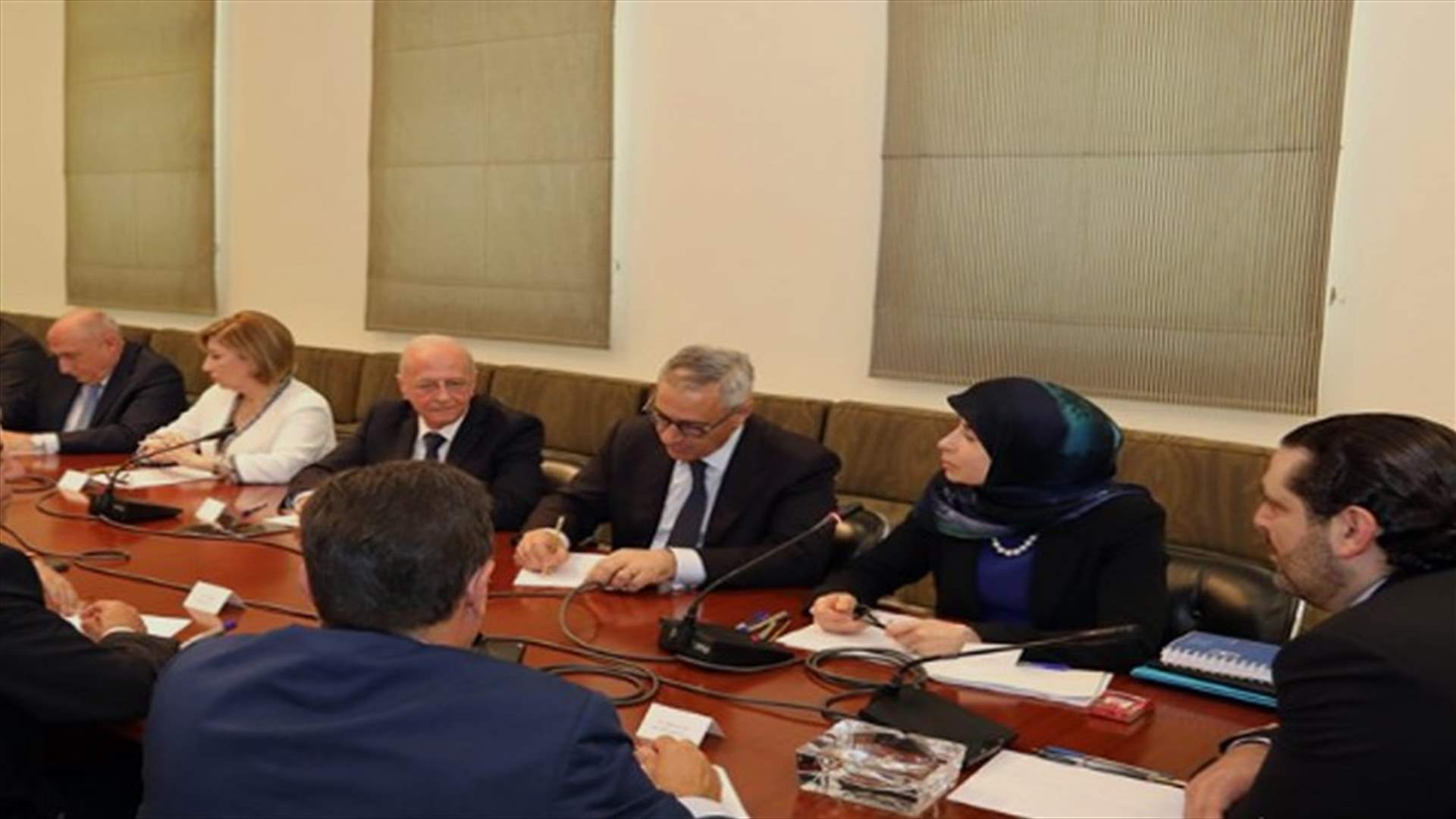 اجتماع اللجنة المكلفة وضع خطة مكافحة الفساد