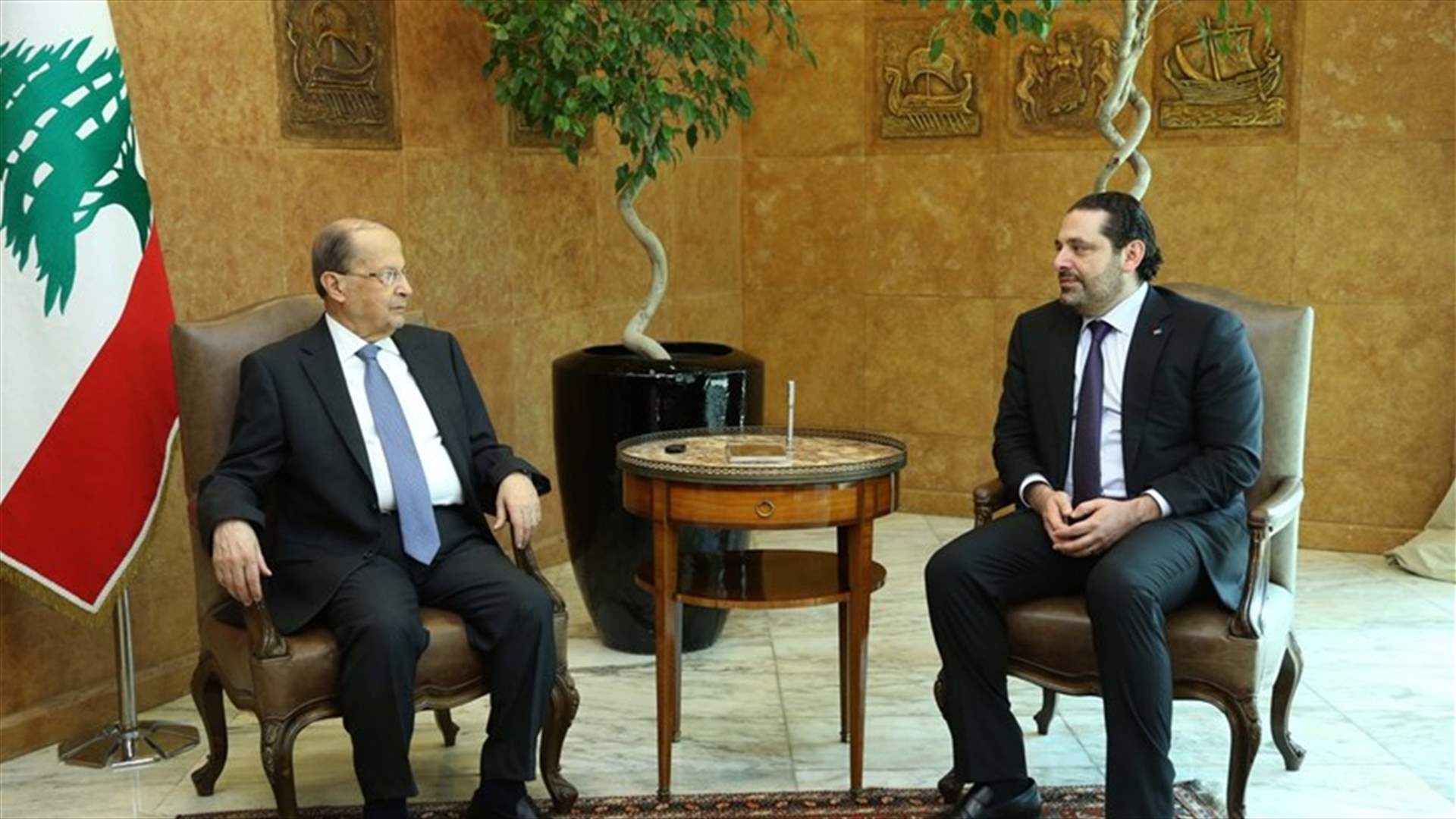 ماذا دار في لقاء عون والحريري؟