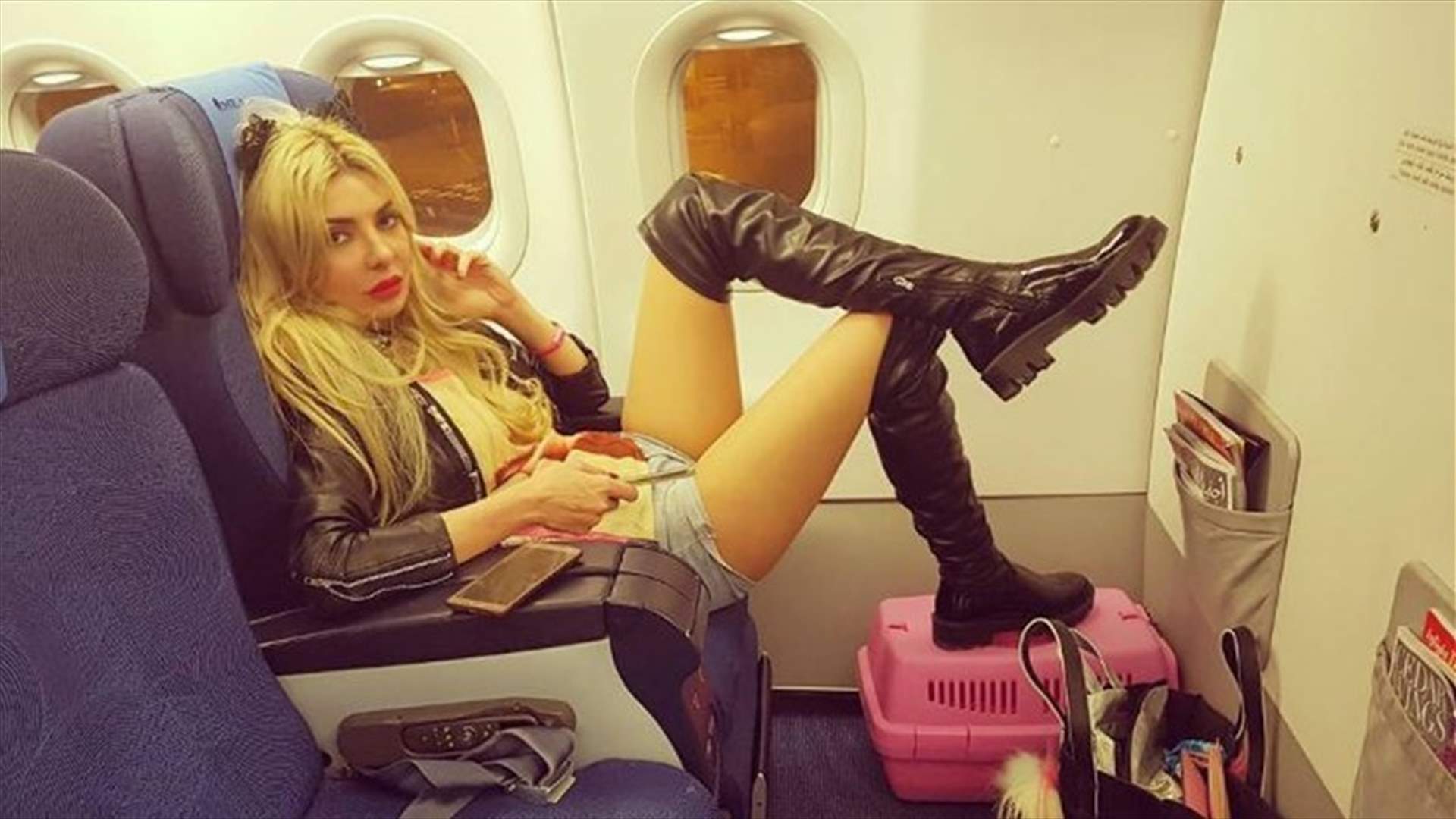 "همروجة" وحراسة مشدّدة لميريام كلينك في مطار بيروت