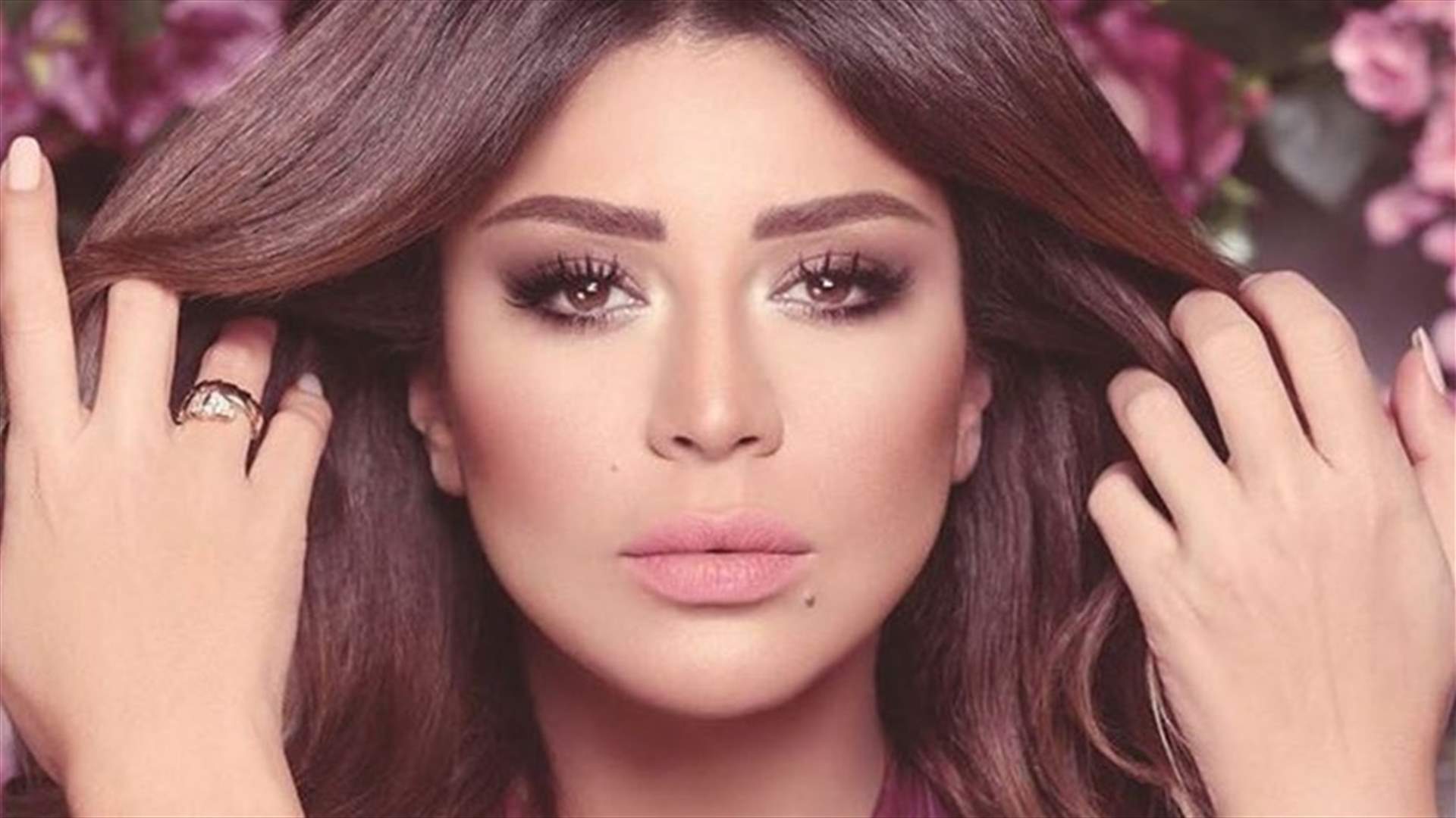 بالصور: الظهور الأول لأمل بوشوشة بعد الإنجاب... واحتفال مميز بقدوم طفلتها!