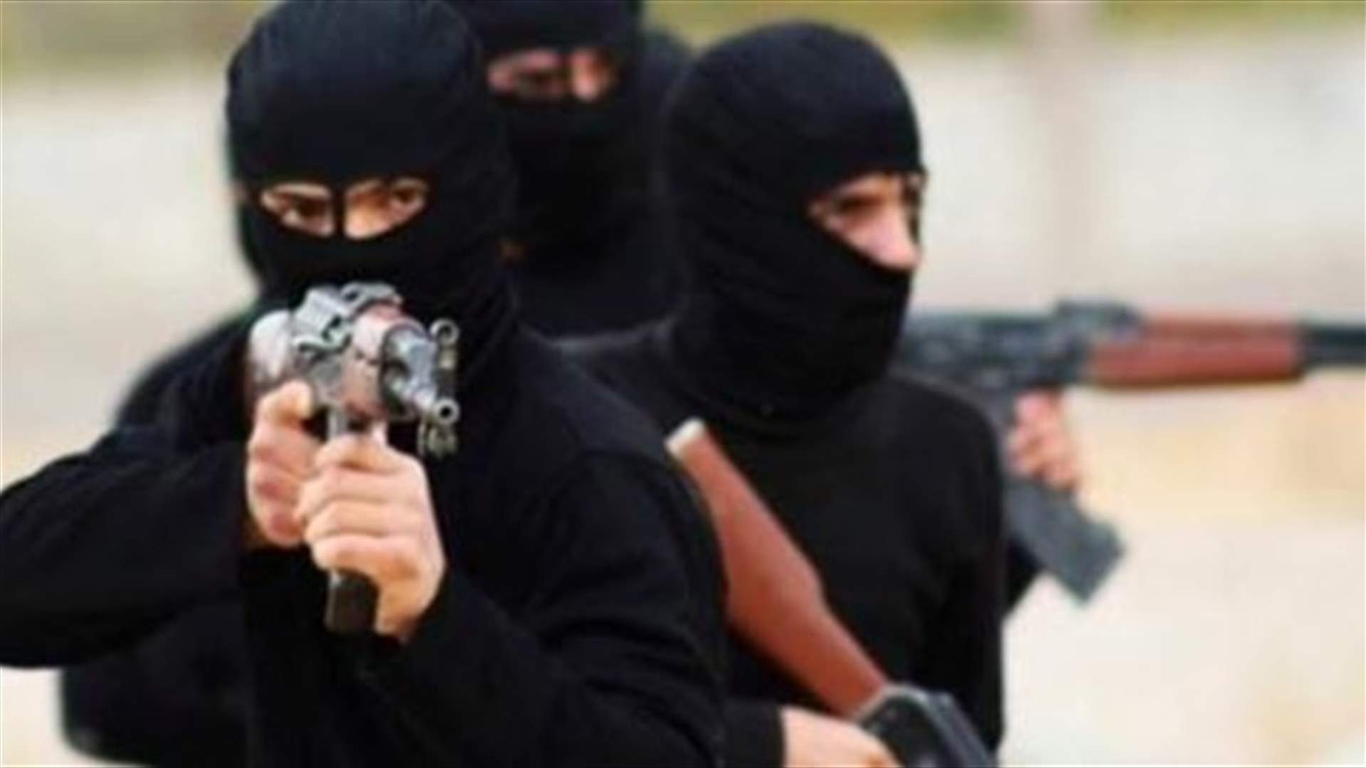 سلبوه 75 الف دولار في بعلبك