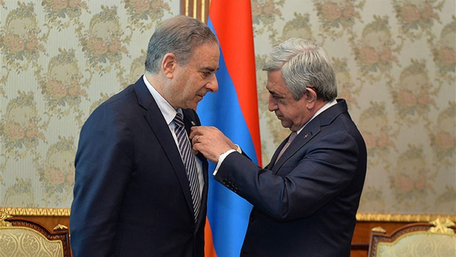 ارمينيا تمنح فرعون وسام الصداقة