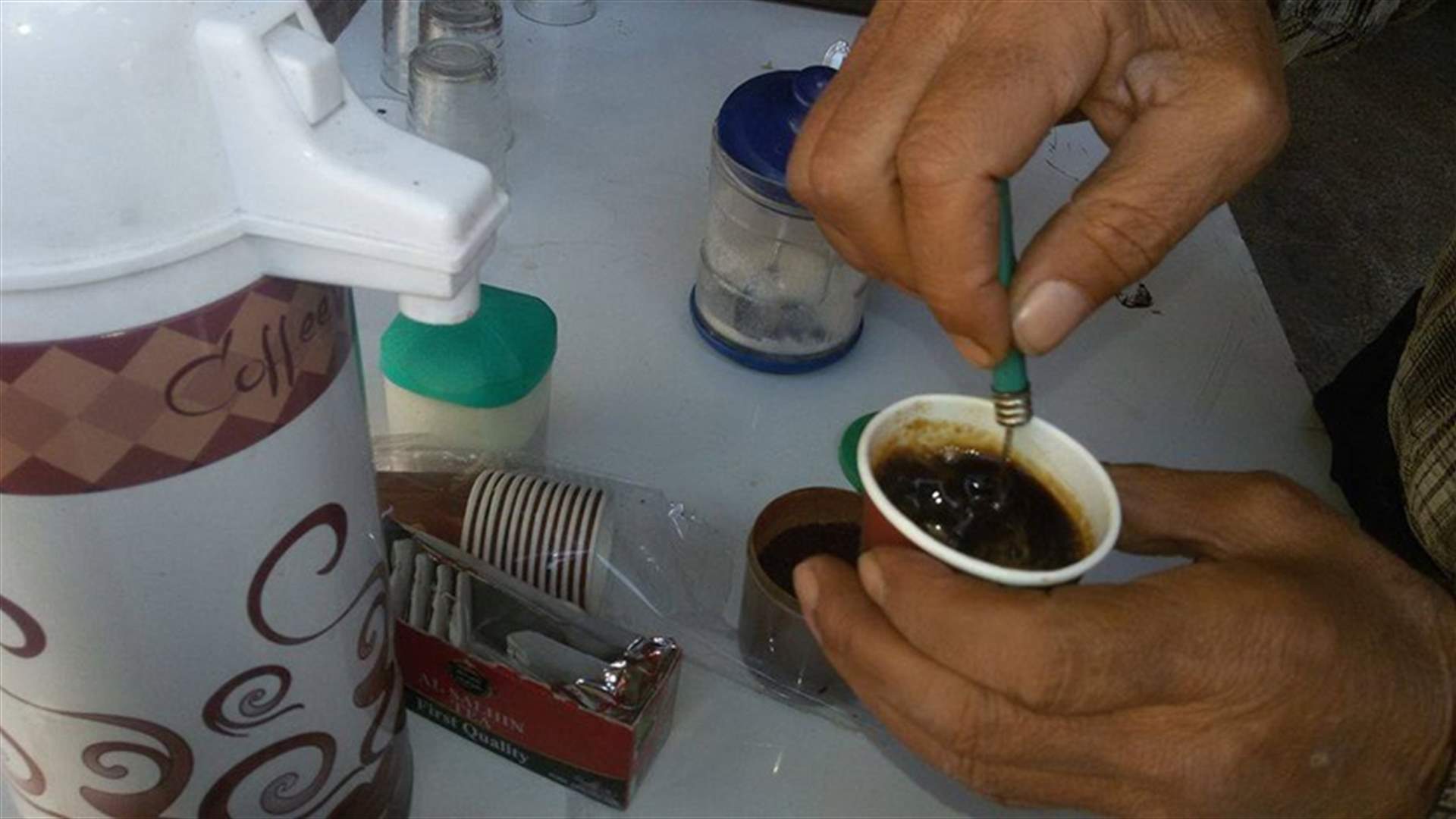 بائع قهوة يتعرض للضرب في صيدا